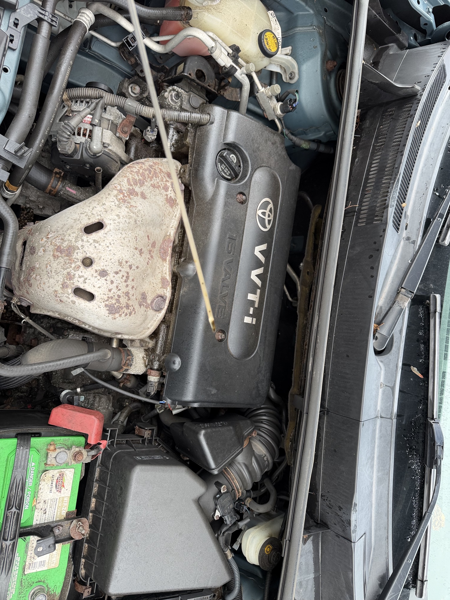 2008 scion xb wagon with 181235 miles for sale near Elk River, Minnesota 106624_50_oil_dipstick.jpg