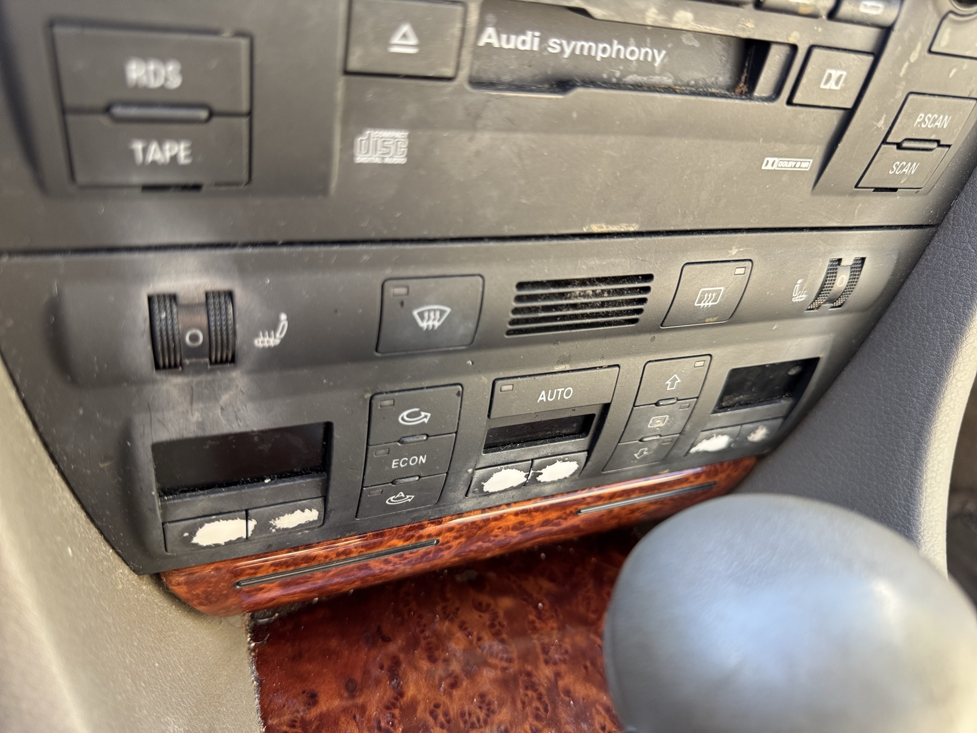 2003 audi a6 3.0-with-tiptronic with 127913 miles for sale near Elk River, Minnesota 106625_40_climate_control.jpg