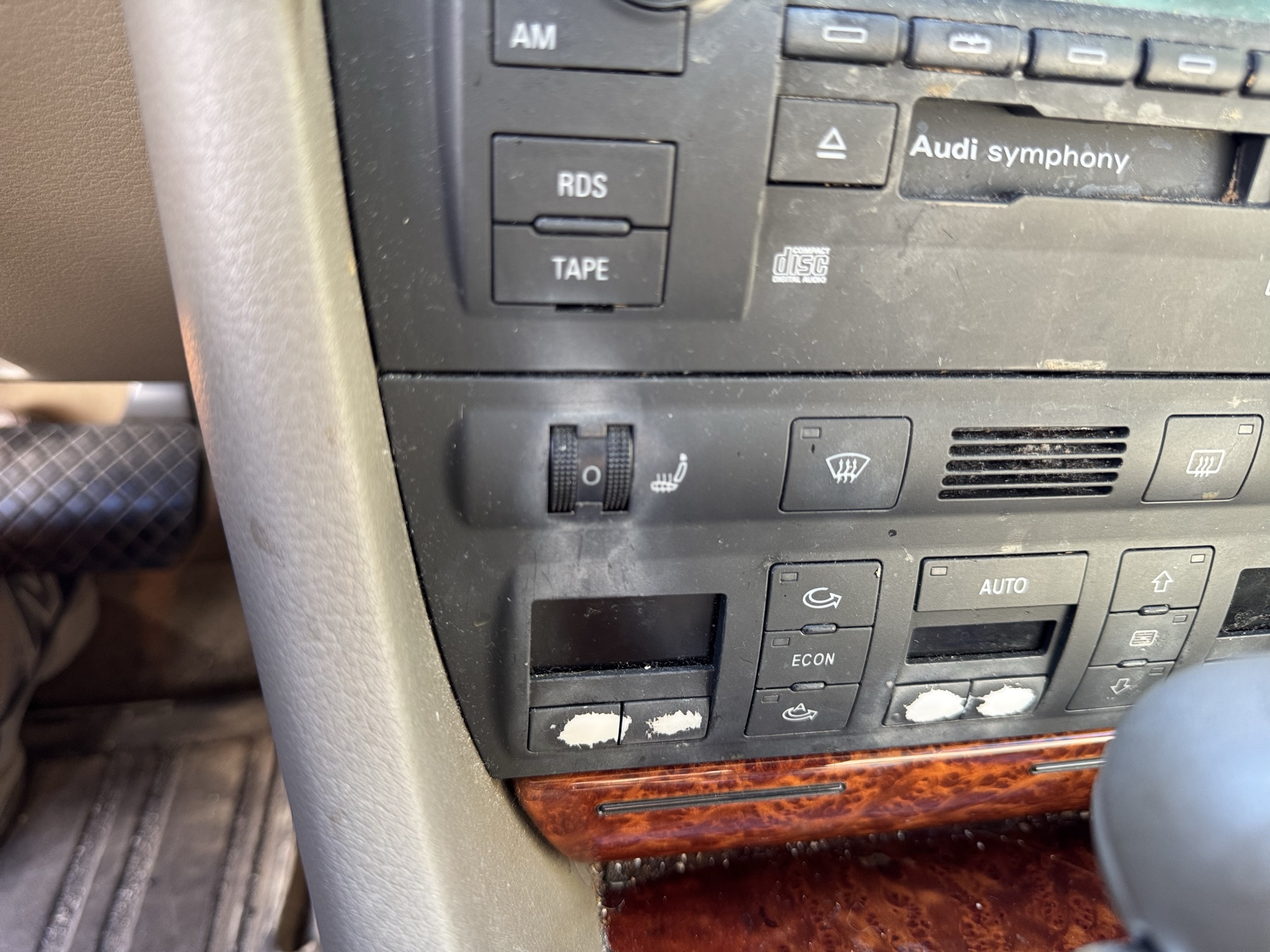 2003 audi a6 3.0-with-tiptronic with 127913 miles for sale near Elk River, Minnesota 106625_42_heated_seat_switches.jpg