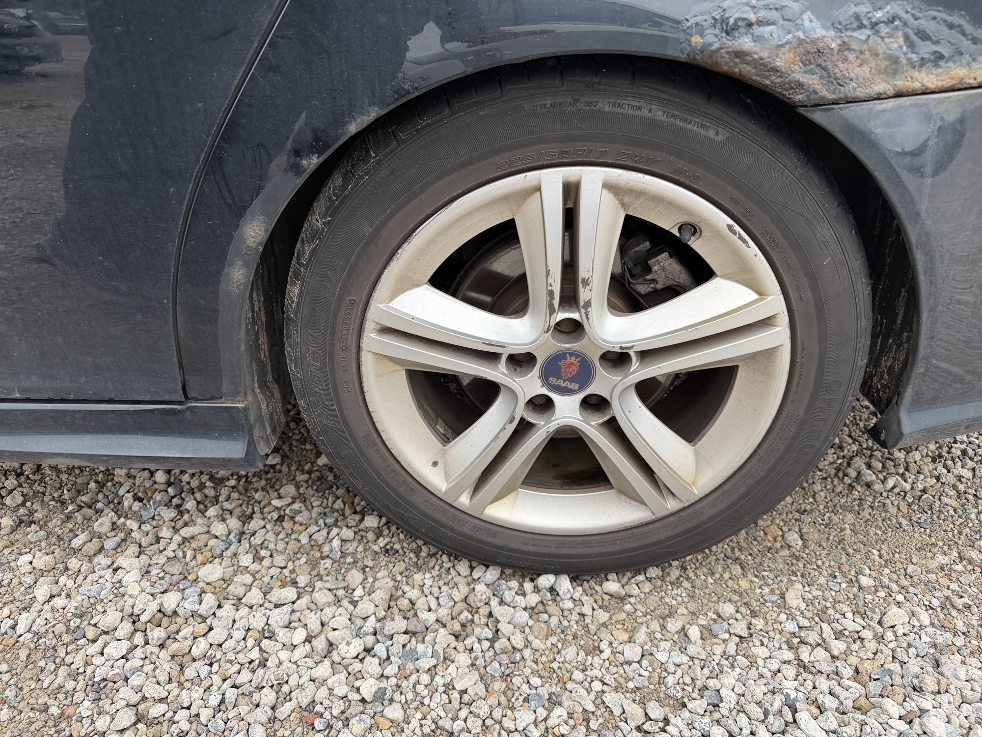 2009 saab 9-3 2.0t-touring with 207829 miles for sale near Elk River, Minnesota 106626_13_rear_drv_wheel.jpg