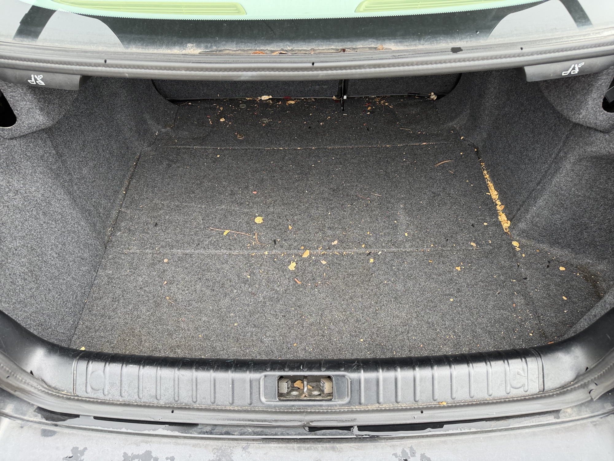 2009 saab 9-3 2.0t-touring with 207829 miles for sale near Elk River, Minnesota 106626_26_trunk.jpg