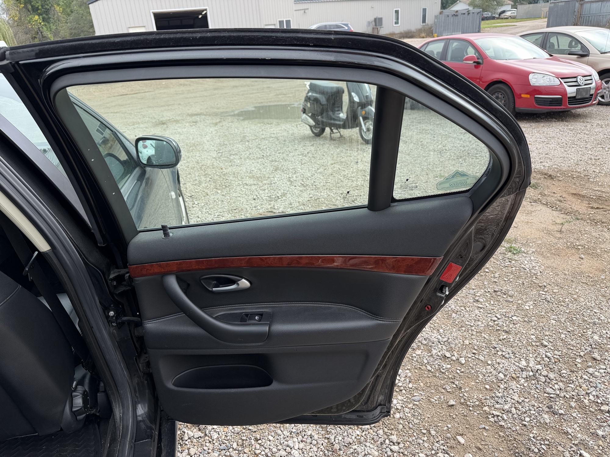2009 saab 9-3 2.0t-touring with 207829 miles for sale near Elk River, Minnesota 106626_30_pass_rear_door_panel.jpg
