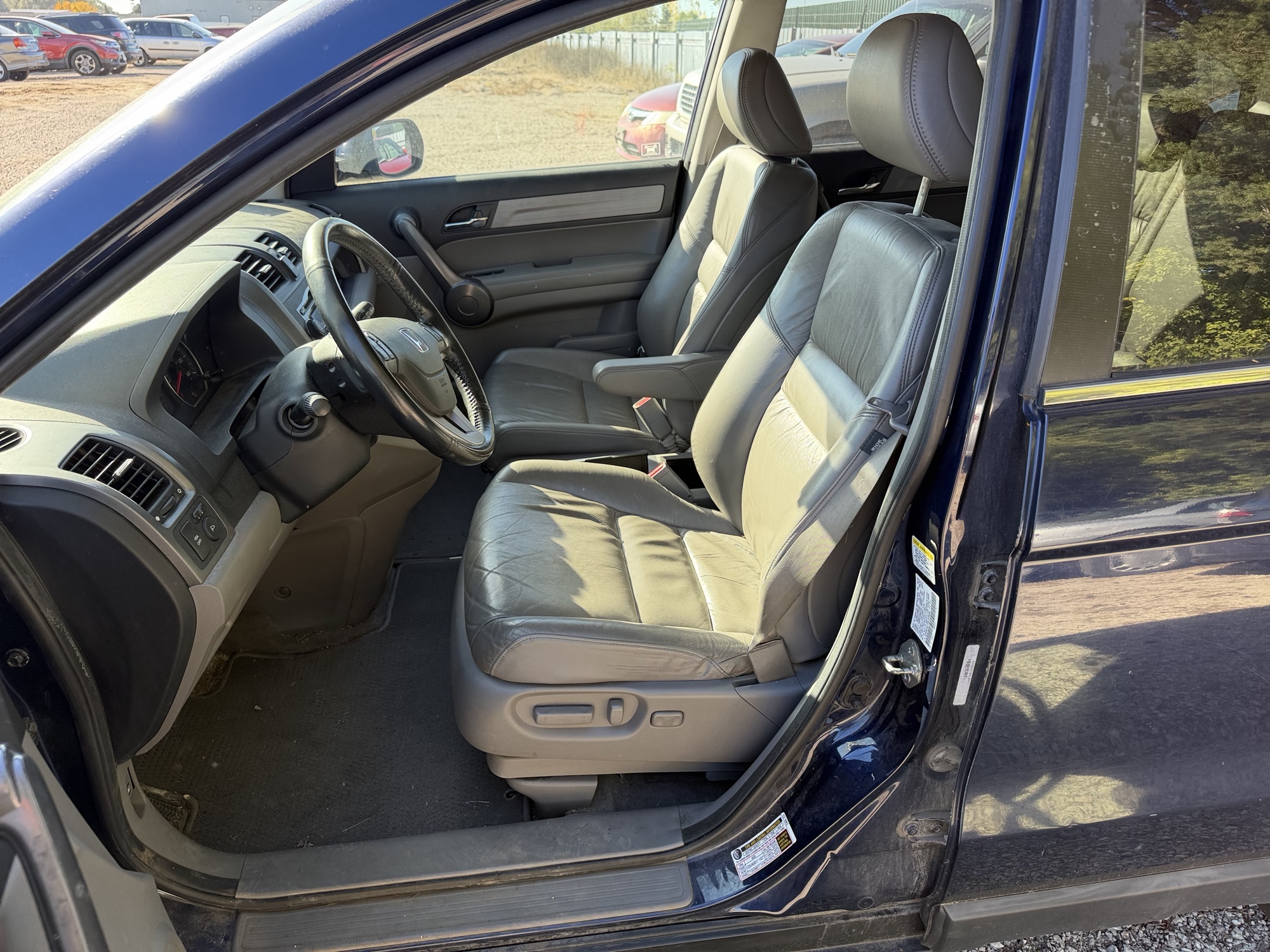 2008 honda cr-v ex-l-4wd-at with 152109 miles for sale near Elk River, Minnesota 106628_22_driver_seat.jpg