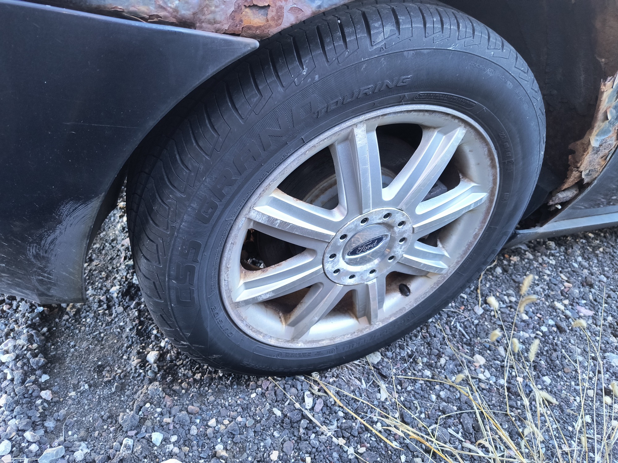 2005 ford five-hundred limited-awd for sale near Elk River, Minnesota 106629_14_rear_pass_wheel.jpg