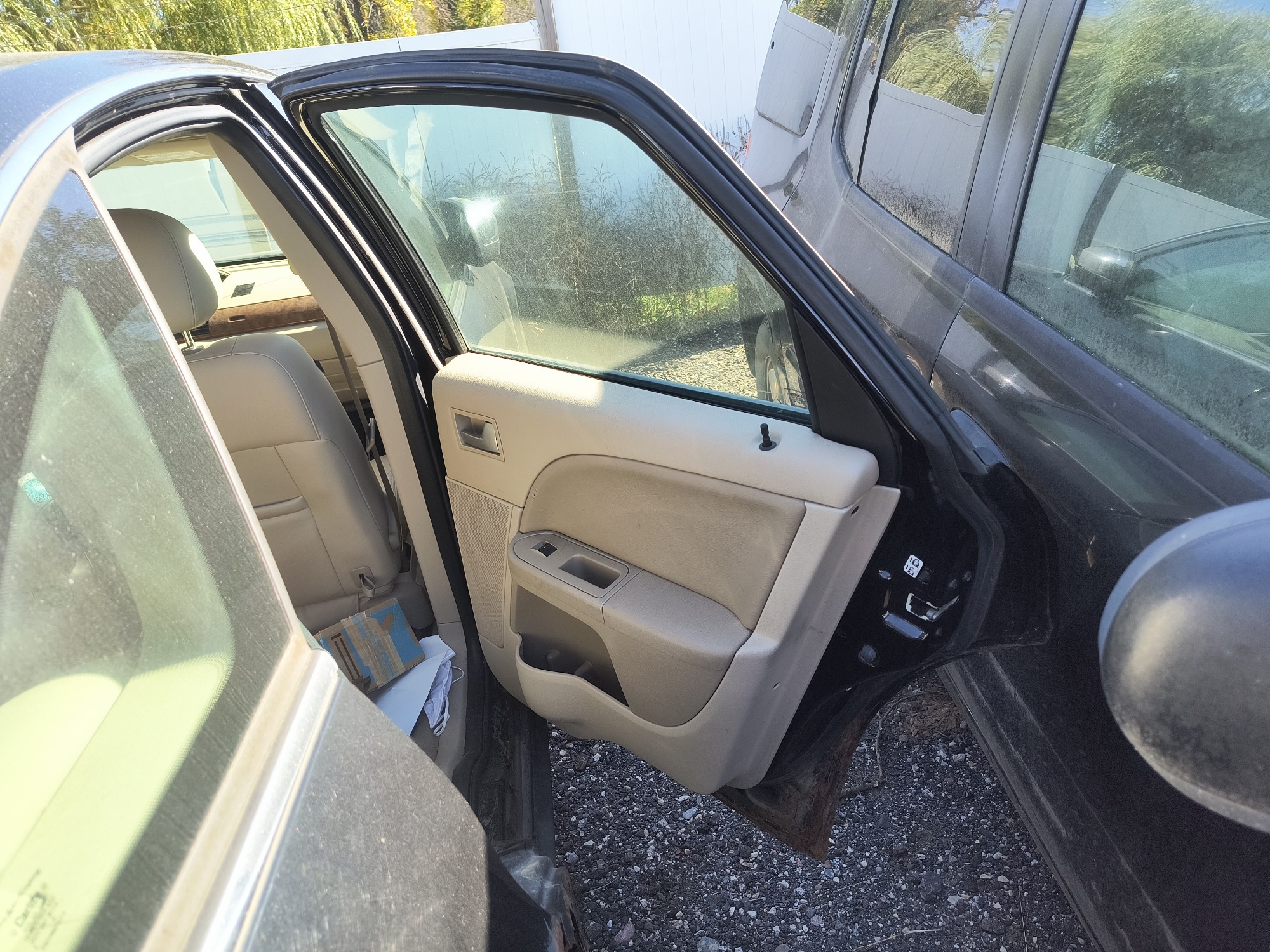 2005 ford five-hundred limited-awd for sale near Elk River, Minnesota 106629_30_pass_rear_door_panel.jpg