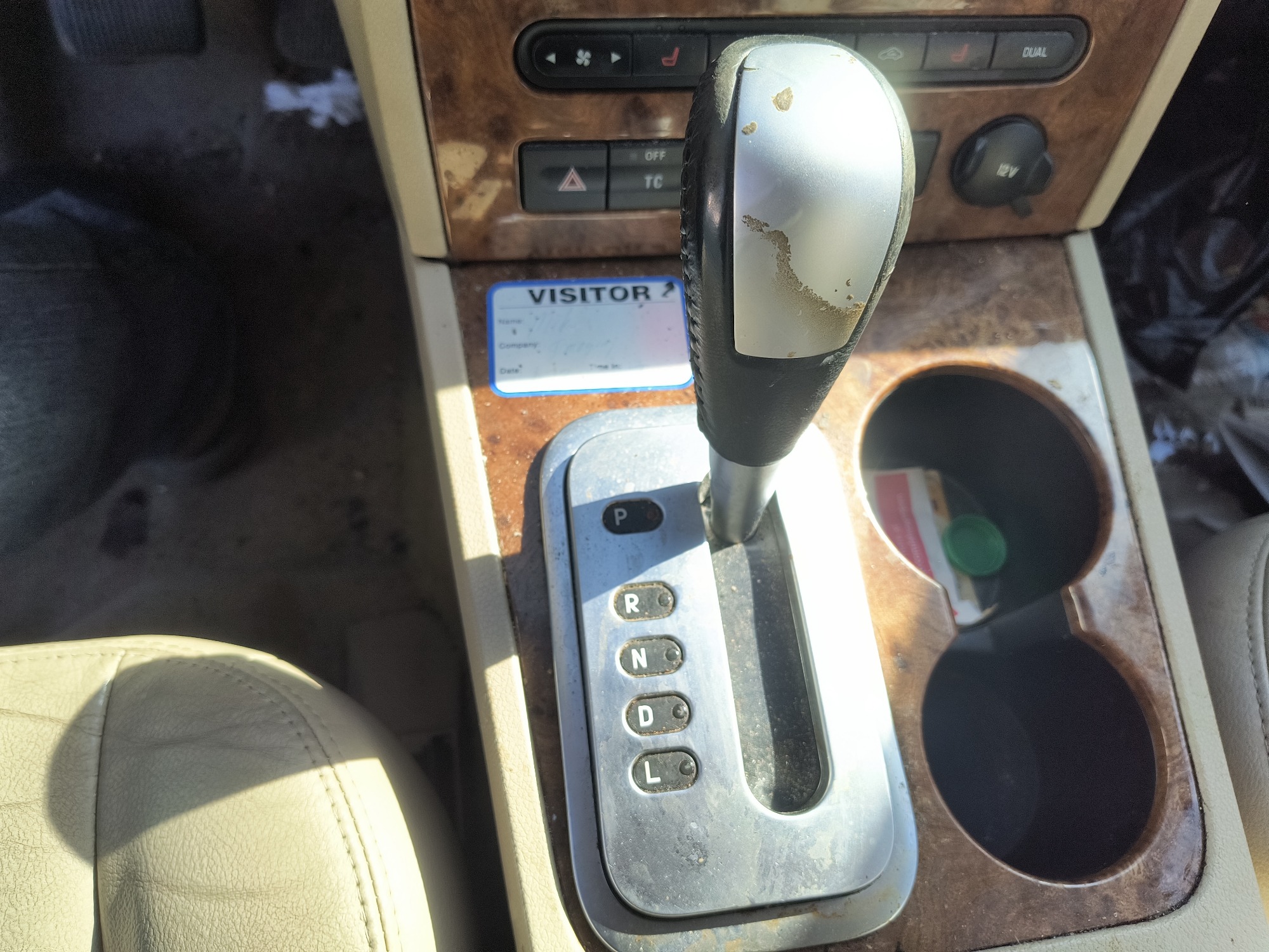 2005 ford five-hundred limited-awd for sale near Elk River, Minnesota 106629_41_shifter.jpg