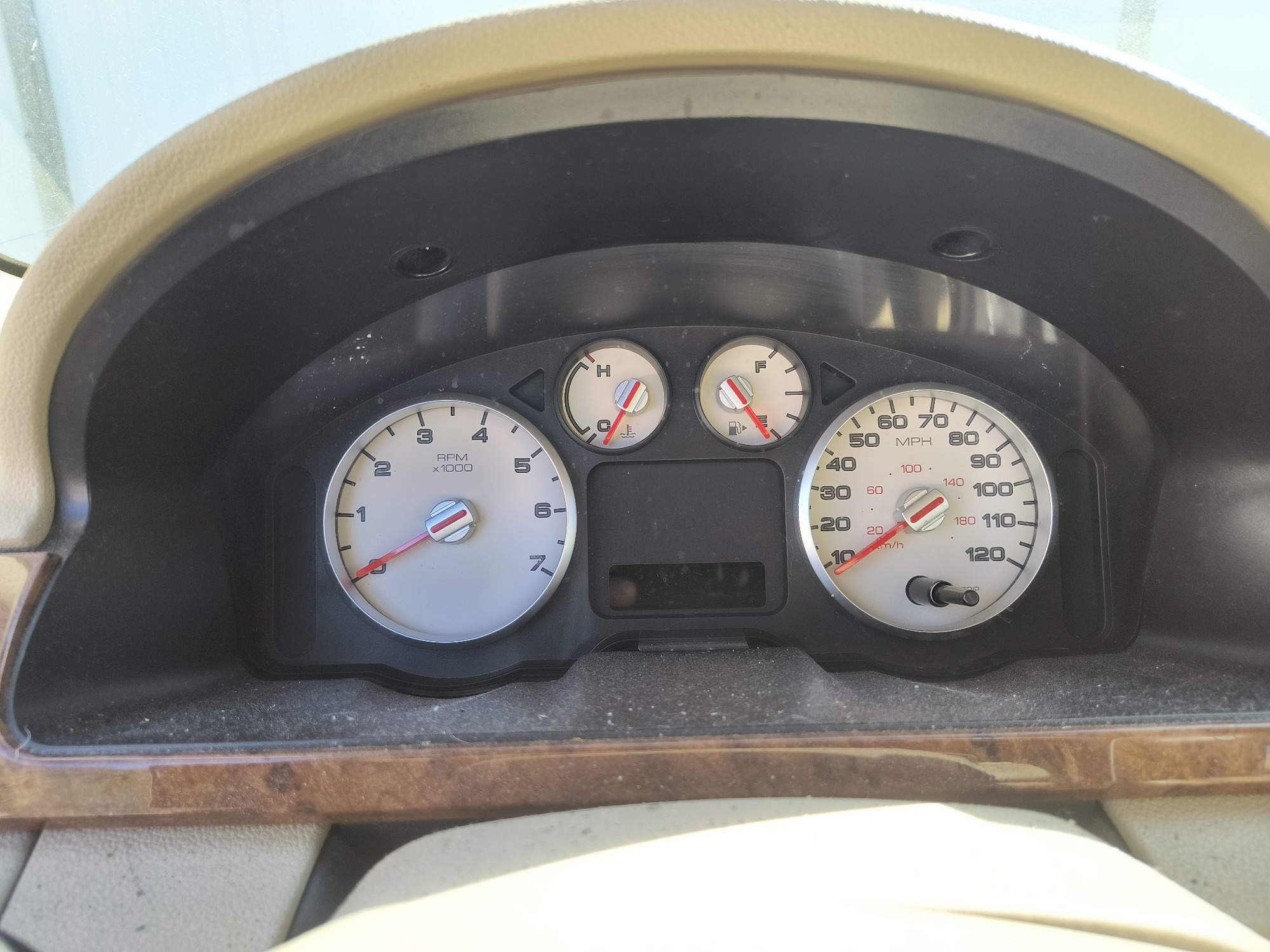 2005 ford five-hundred limited-awd for sale near Elk River, Minnesota 106629_43_gauge_cluster.jpg