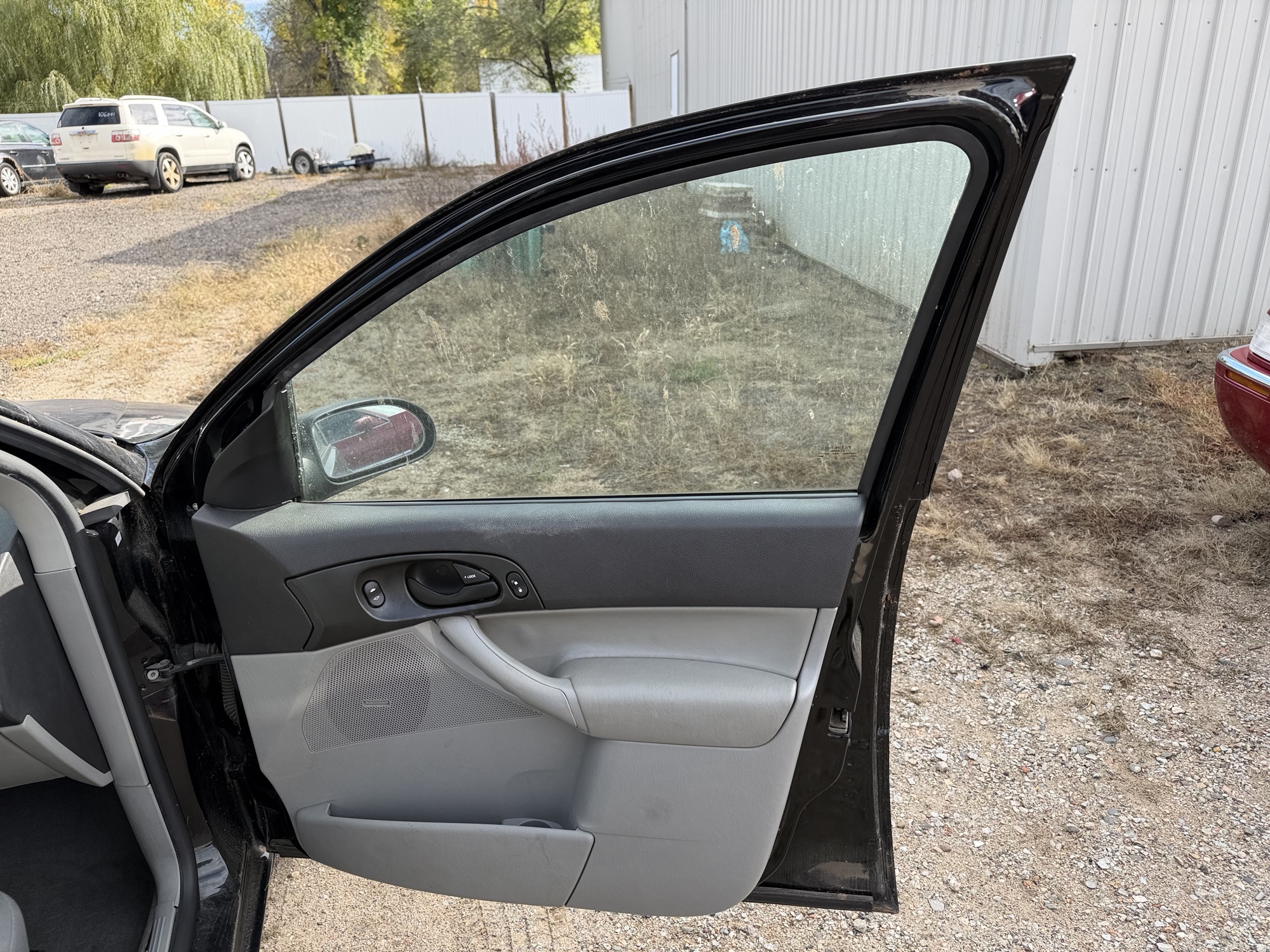 2006 ford focus zx4-s with 155179 miles for sale near Elk River, Minnesota 106630_32_passenger_door_panel.jpg