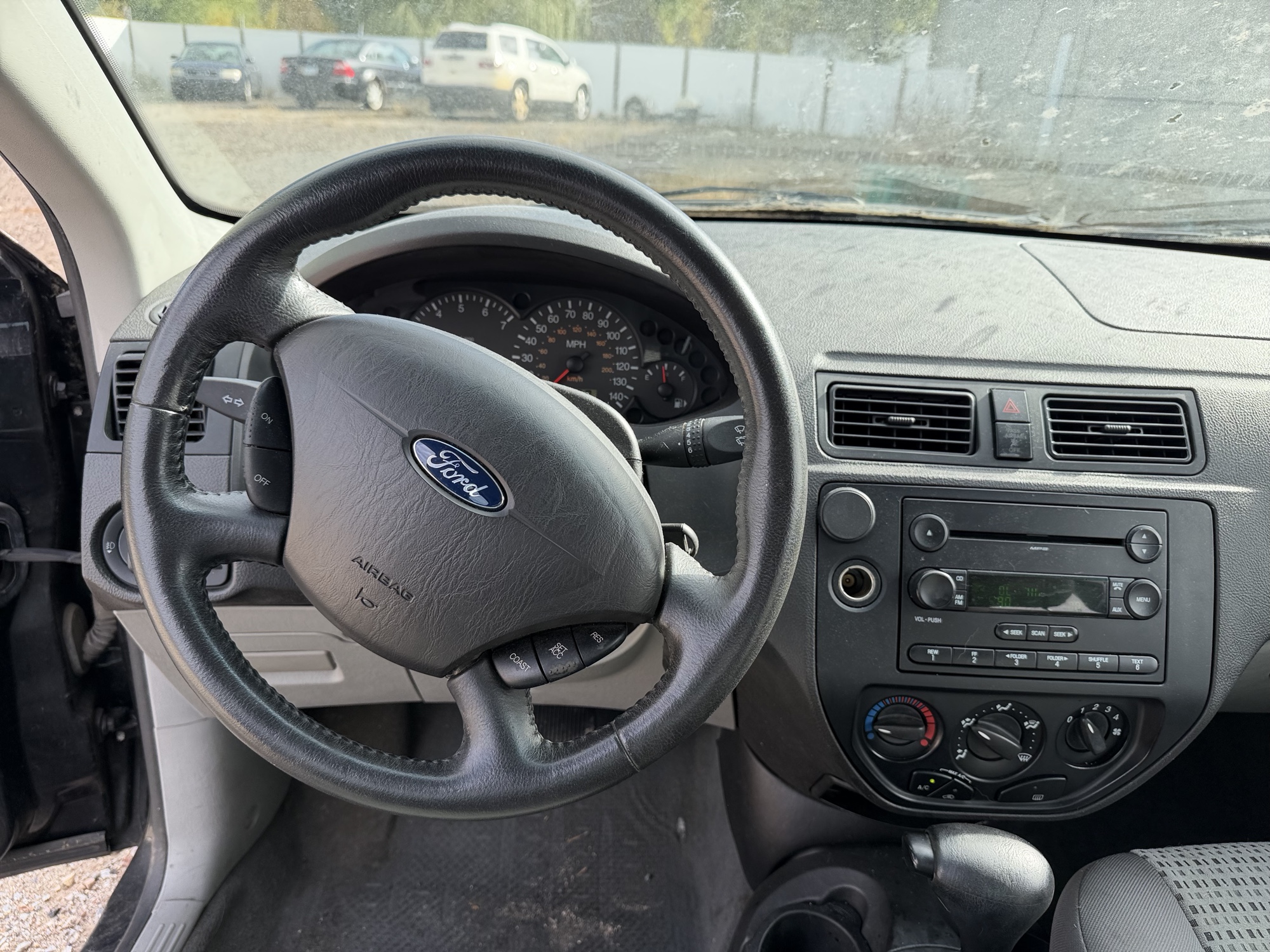 2006 ford focus zx4-s with 155179 miles for sale near Elk River, Minnesota 106630_33_dash_from_driver.jpg