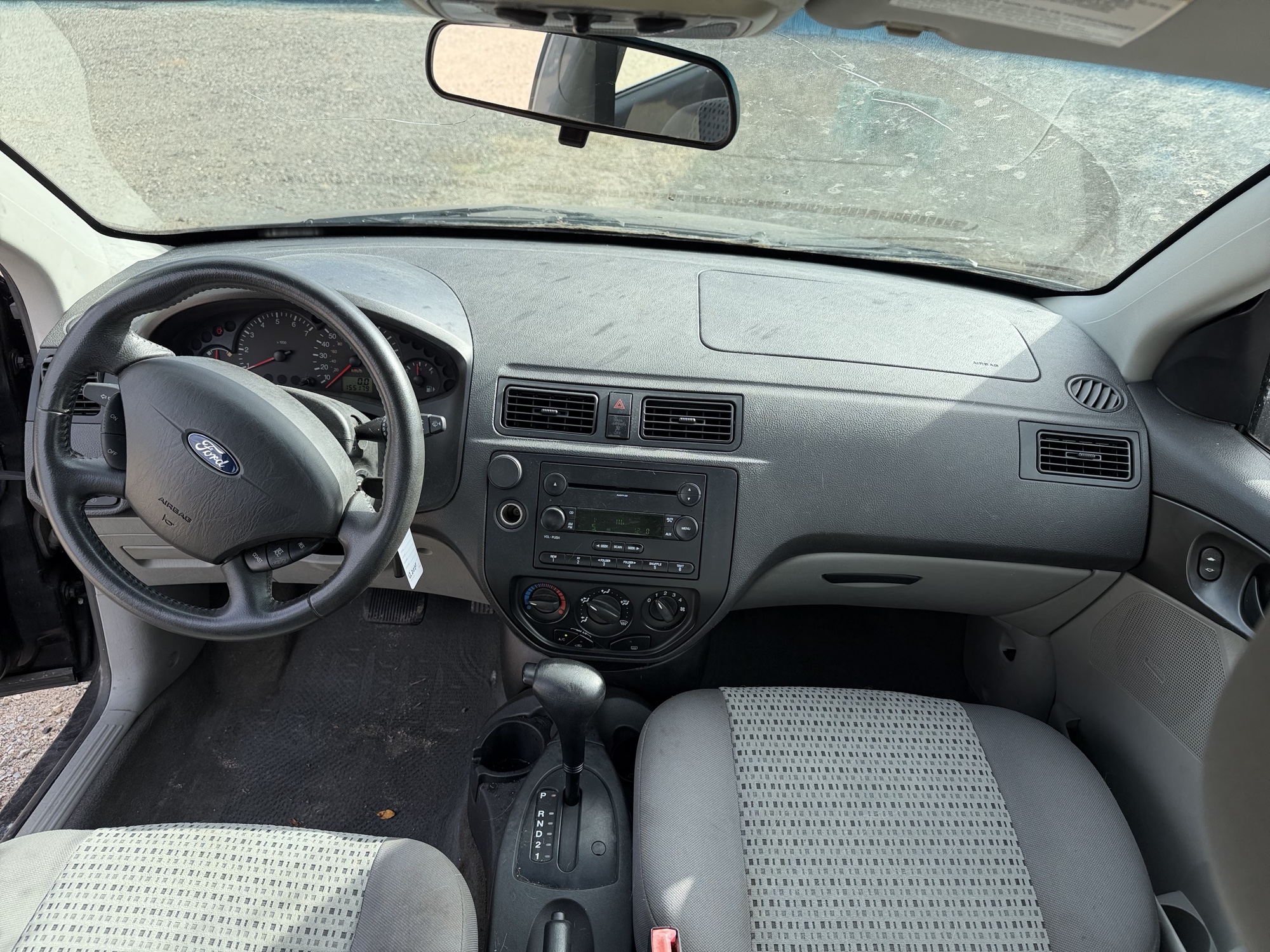 2006 ford focus zx4-s with 155179 miles for sale near Elk River, Minnesota 106630_34_whole_dash.jpg