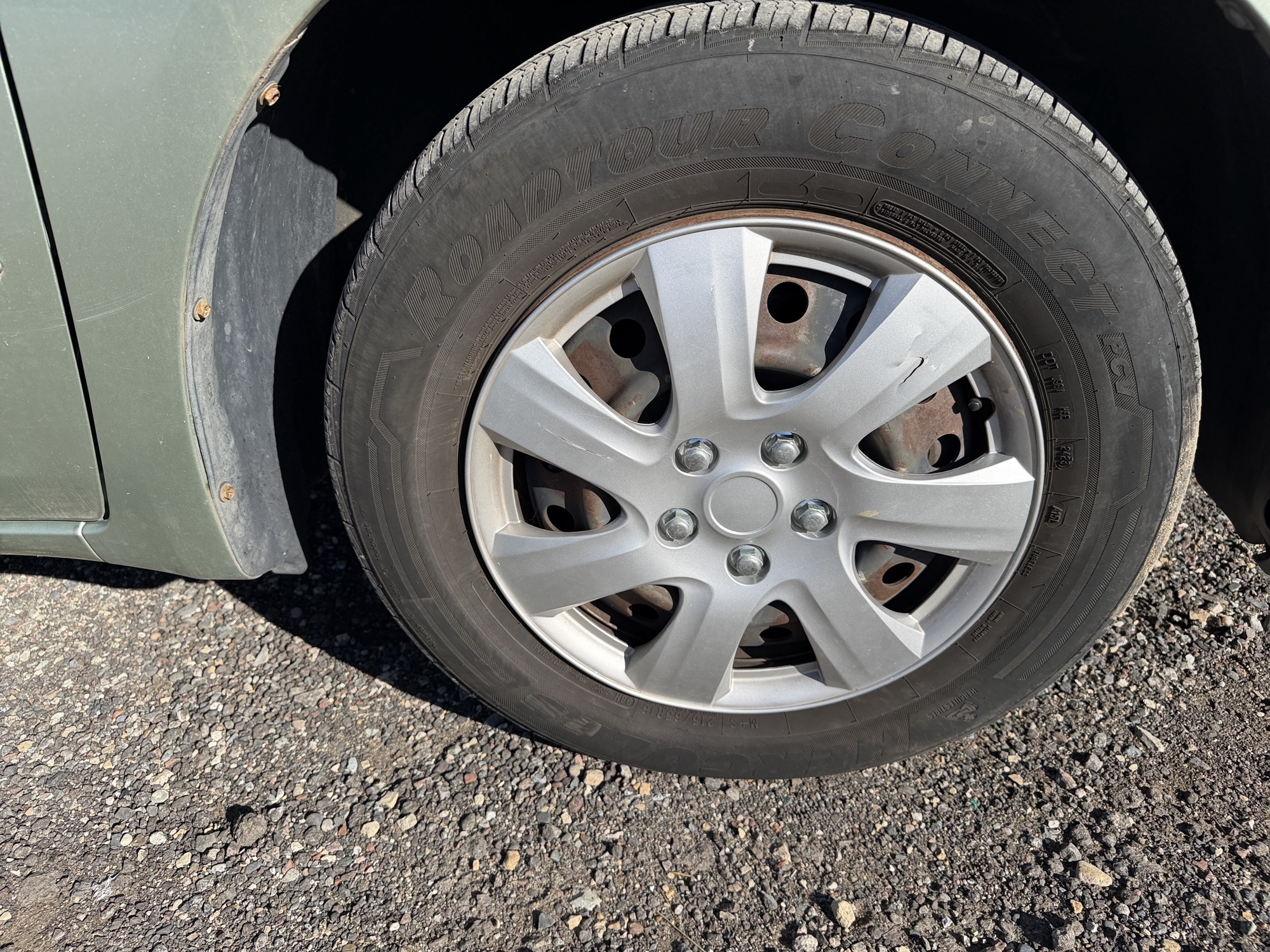 2009 toyota sienna ce-fwd-7-passenger with 179777 miles for sale near Elk River, Minnesota 106631_15_front_pass_wheel.jpg
