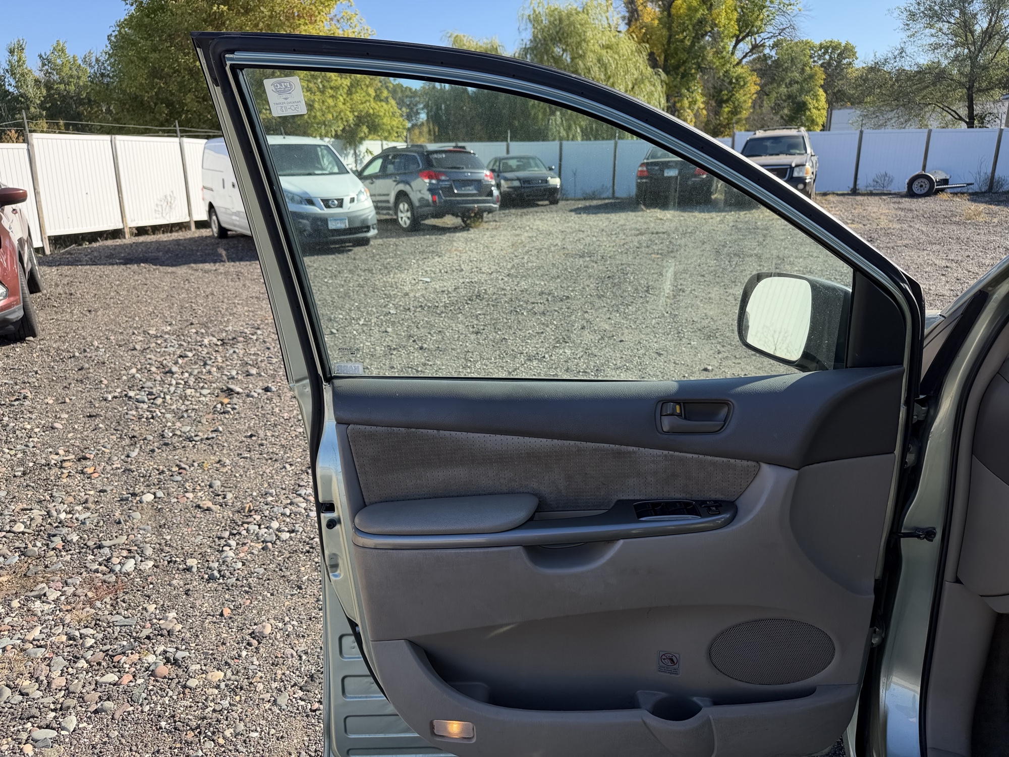 2009 toyota sienna ce-fwd-7-passenger with 179777 miles for sale near Elk River, Minnesota 106631_23_driver_door_panel.jpg