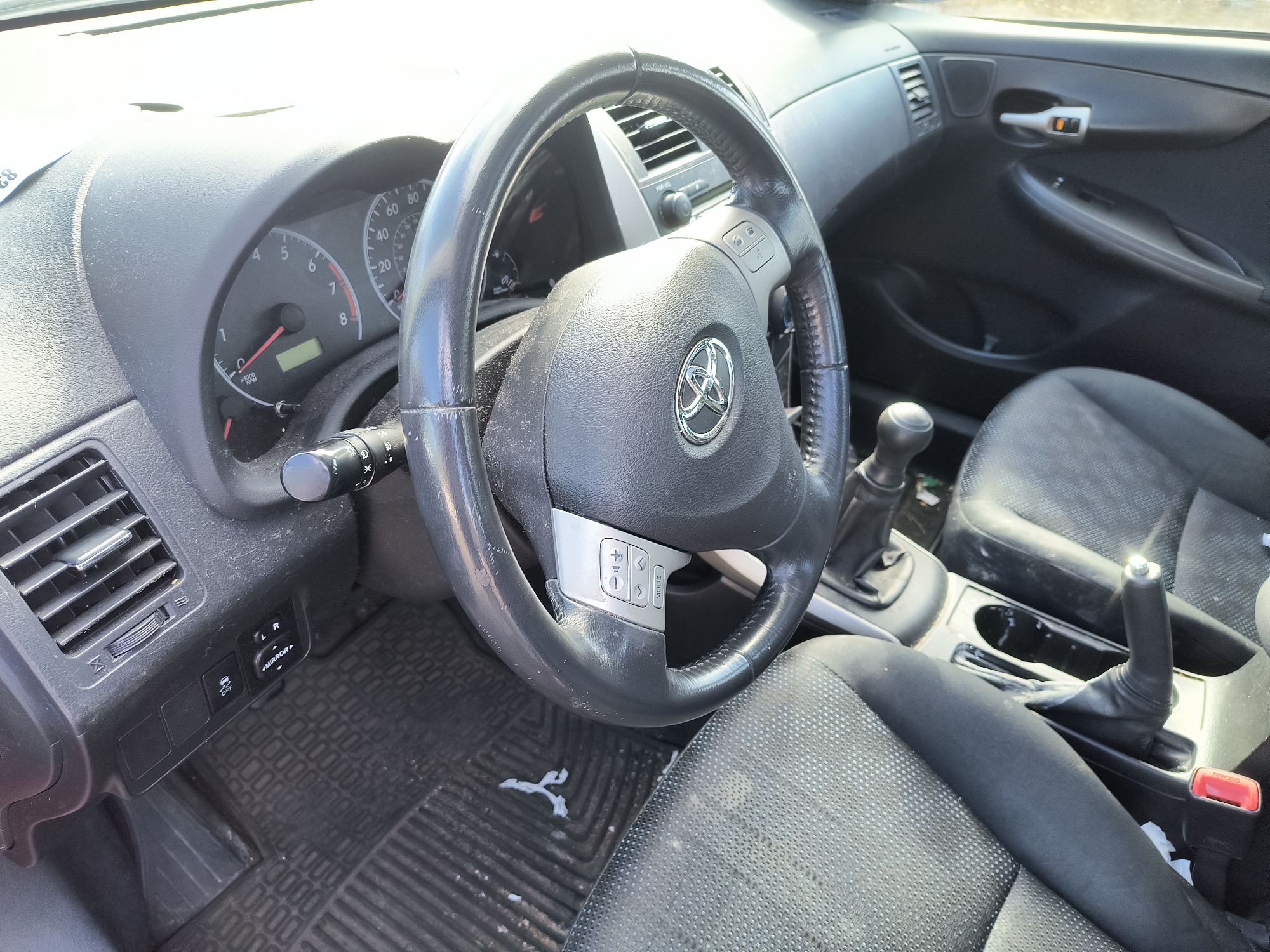 2009 toyota corolla base-4-speed-at with 195594 miles for sale near Elk River, Minnesota 106632_37_left_of_steering_wheel.jpg