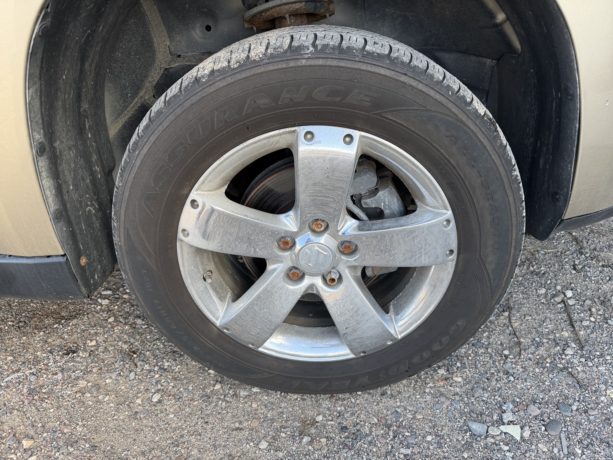 2008 suzuki xl-7 limited with 160216 miles for sale near Elk River, Minnesota 106633_15_front_pass_wheel.jpg