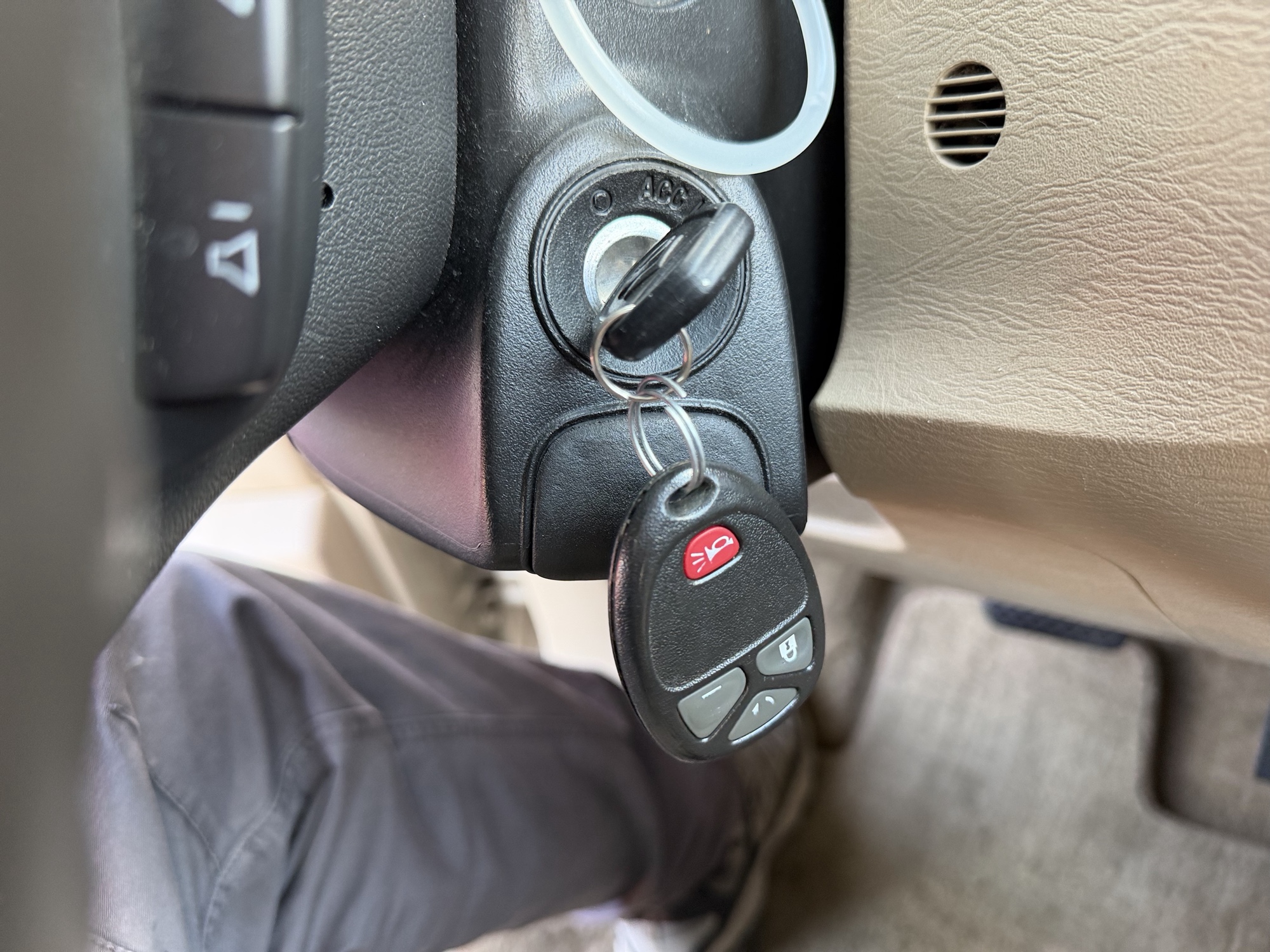 2008 suzuki xl-7 limited with 160216 miles for sale near Elk River, Minnesota 106633_51_keys.jpg