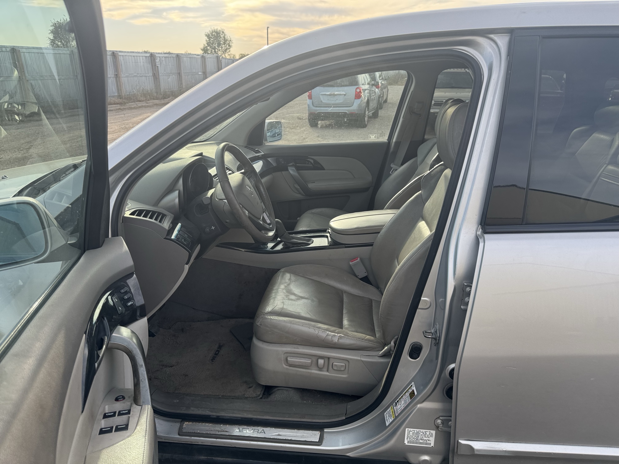 2009 acura mdx base with 225584 miles for sale near Elk River, Minnesota 106635_22_driver_seat.jpg