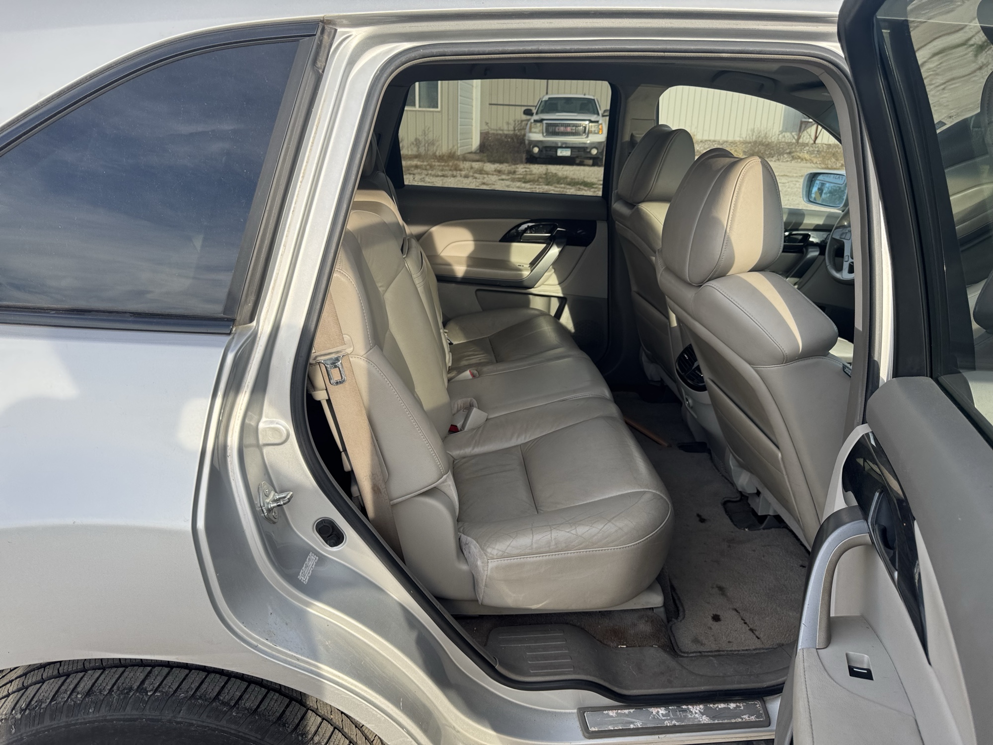 2009 acura mdx base with 225584 miles for sale near Elk River, Minnesota 106635_28_pass_rear_seat.jpg