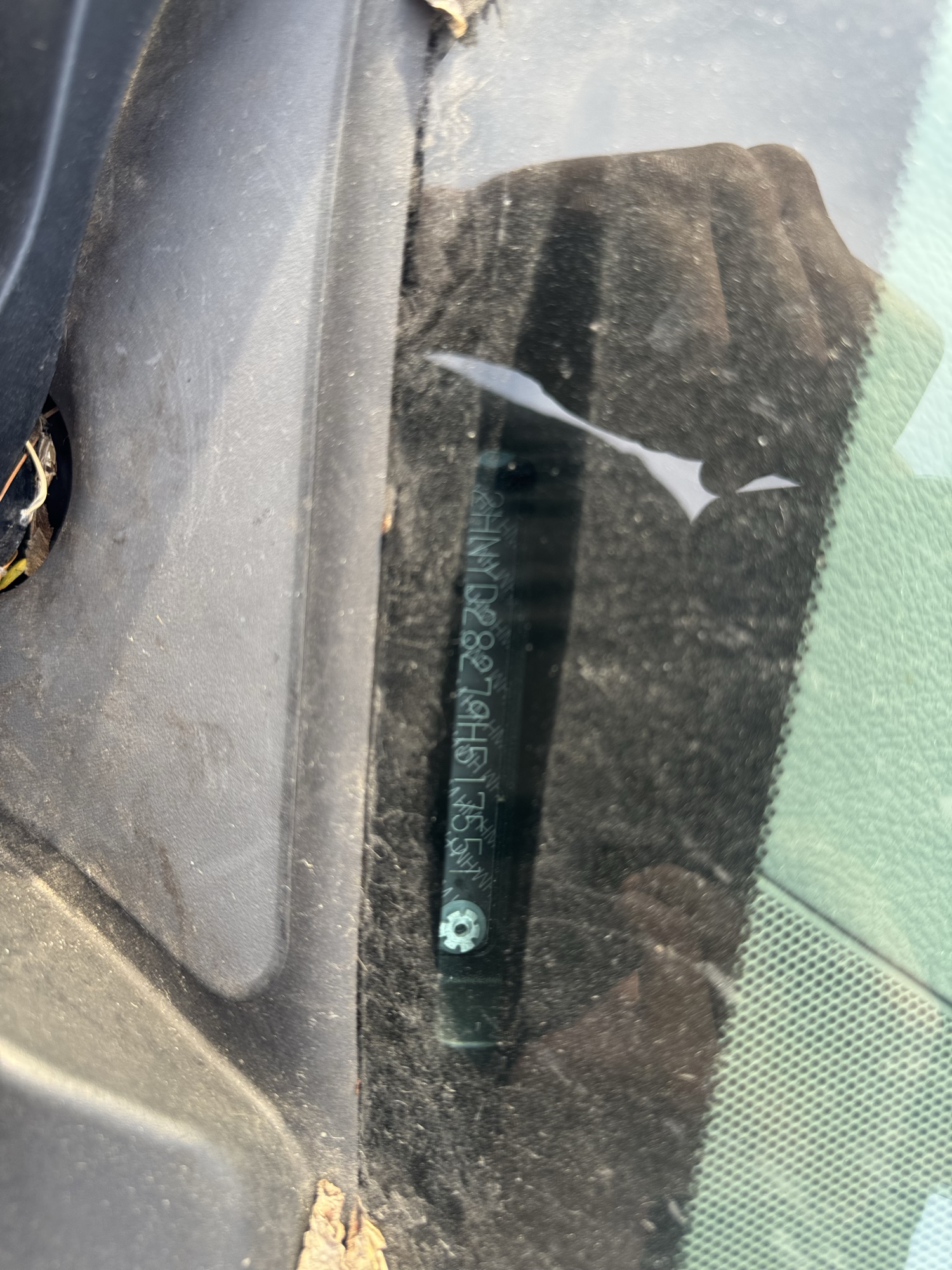 2009 acura mdx base with 225584 miles for sale near Elk River, Minnesota 106635_48_windshield_vin_plate.jpg