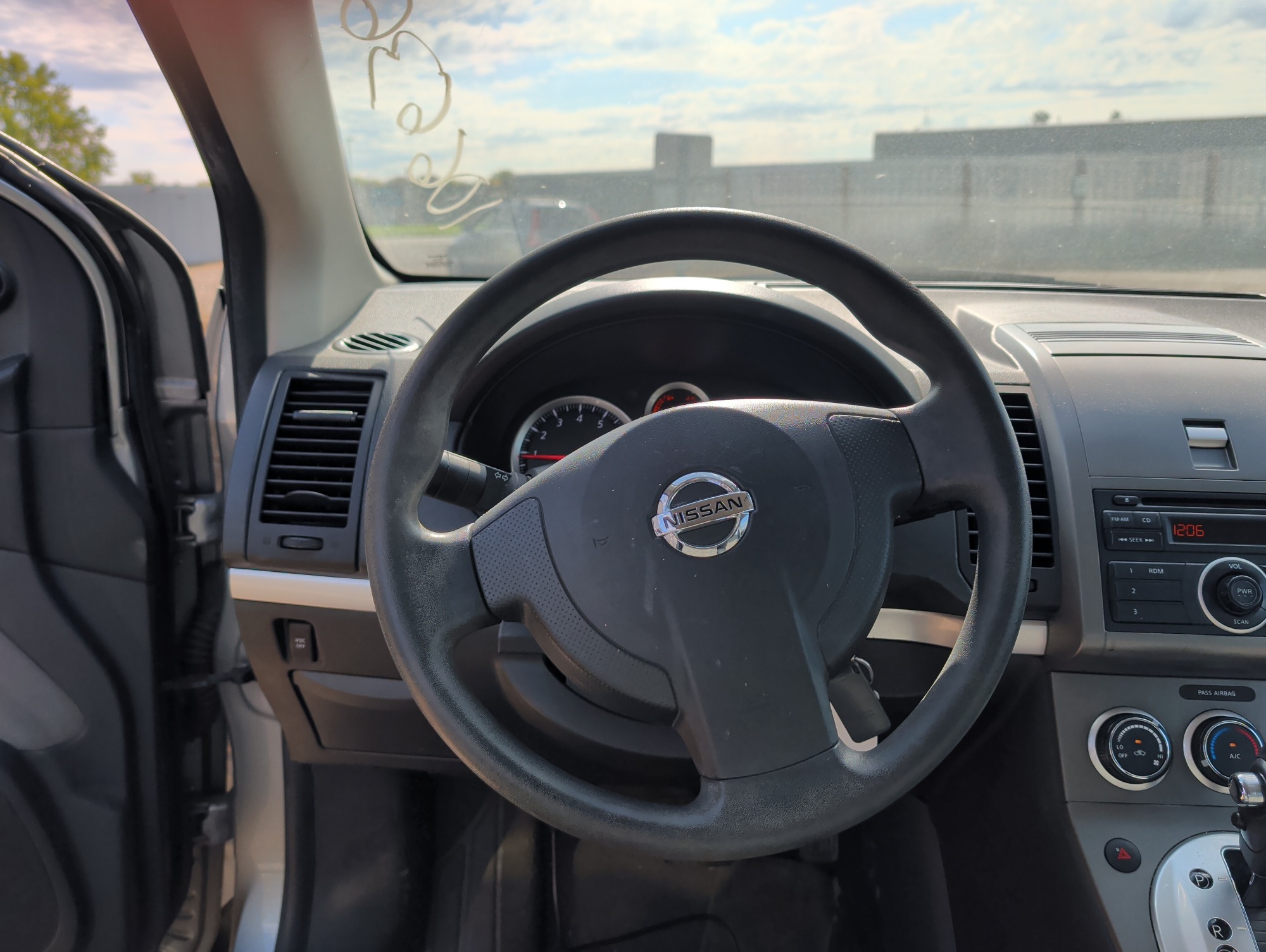 2011 nissan sentra 2.0 with 128752 miles for sale near Elk River, Minnesota 106636_33_dash_from_driver.jpg