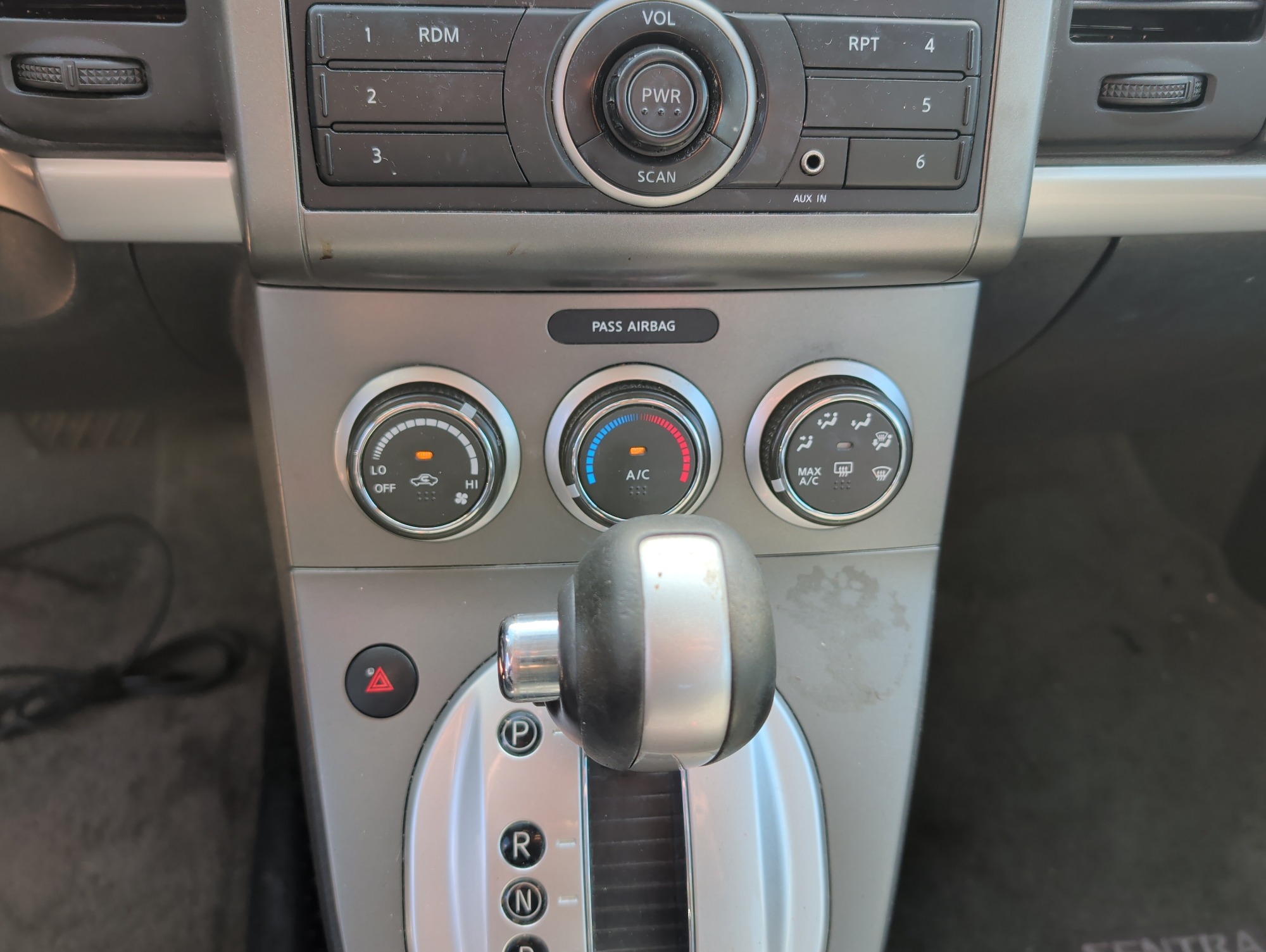 2011 nissan sentra 2.0 with 128752 miles for sale near Elk River, Minnesota 106636_40_climate_control.jpg