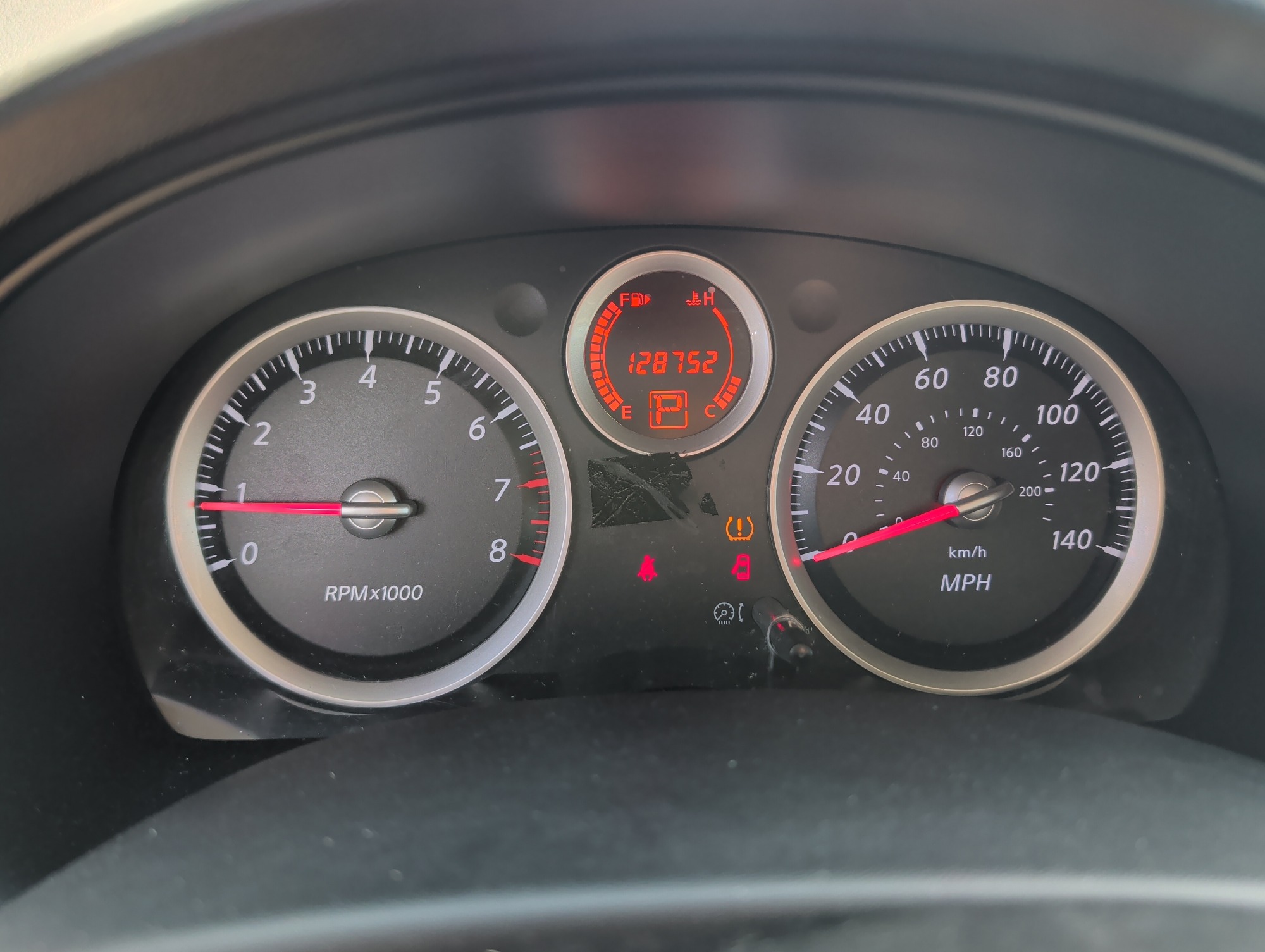 2011 nissan sentra 2.0 with 128752 miles for sale near Elk River, Minnesota 106636_43_gauge_cluster.jpg