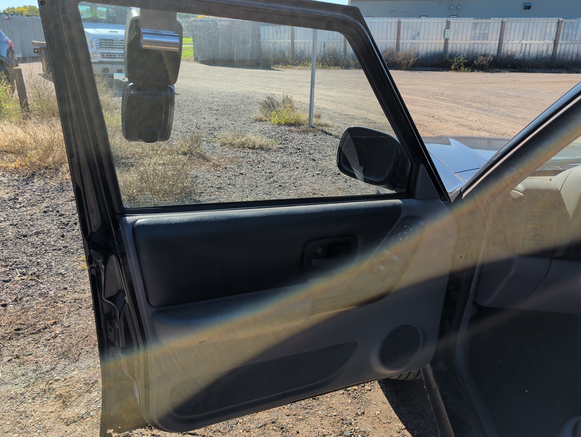 1998 jeep cherokee sport-4-door-4wd with 185611 miles for sale near Elk River, Minnesota 106637_23_driver_door_panel.jpg