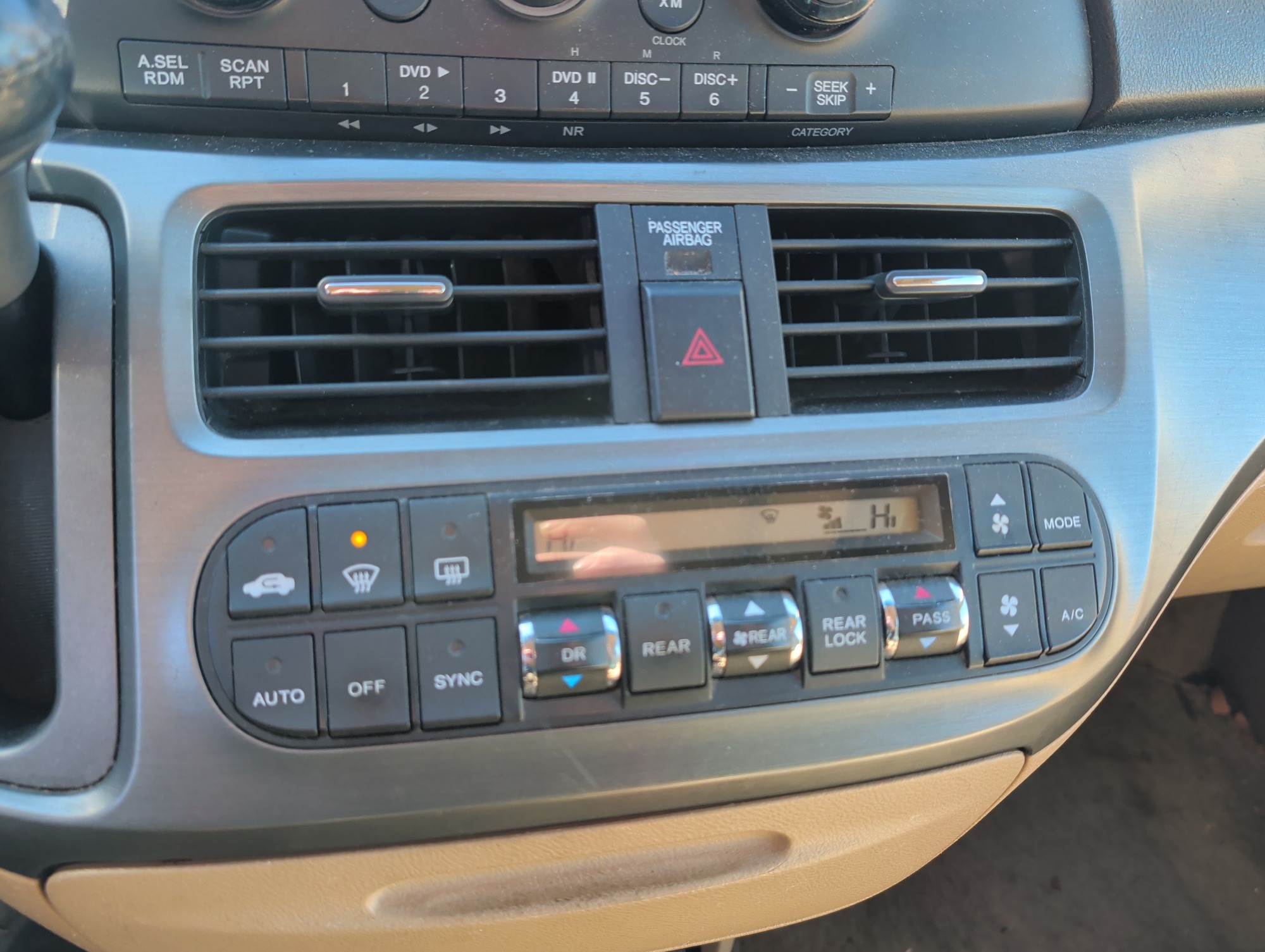 2006 honda odyssey ex-l with 241784 miles for sale near Elk River, Minnesota 106638_40_climate_control.jpg