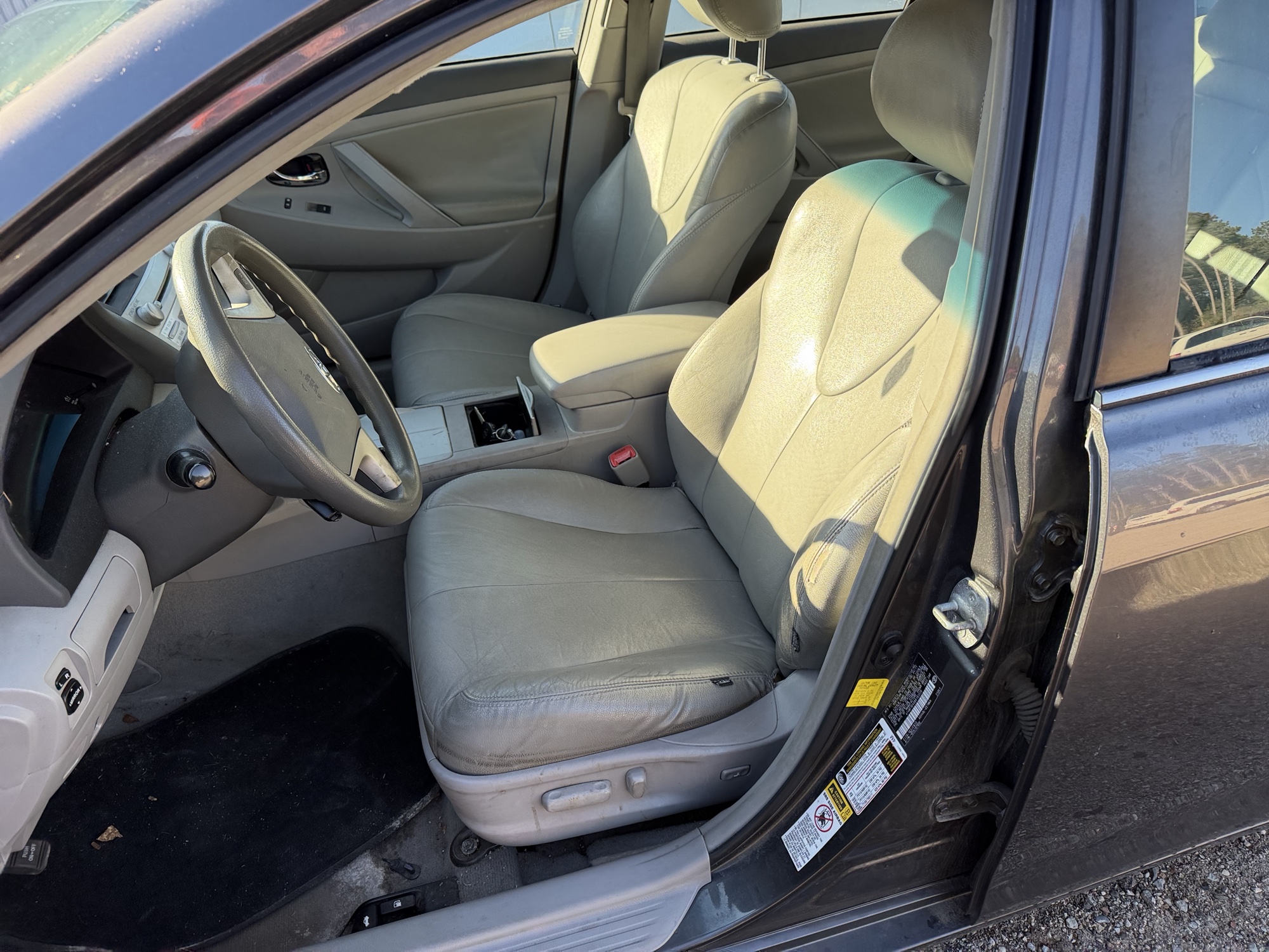 2011 toyota camry base-6-spd-at with 219492 miles for sale near Elk River, Minnesota 106639_22_driver_seat.jpg