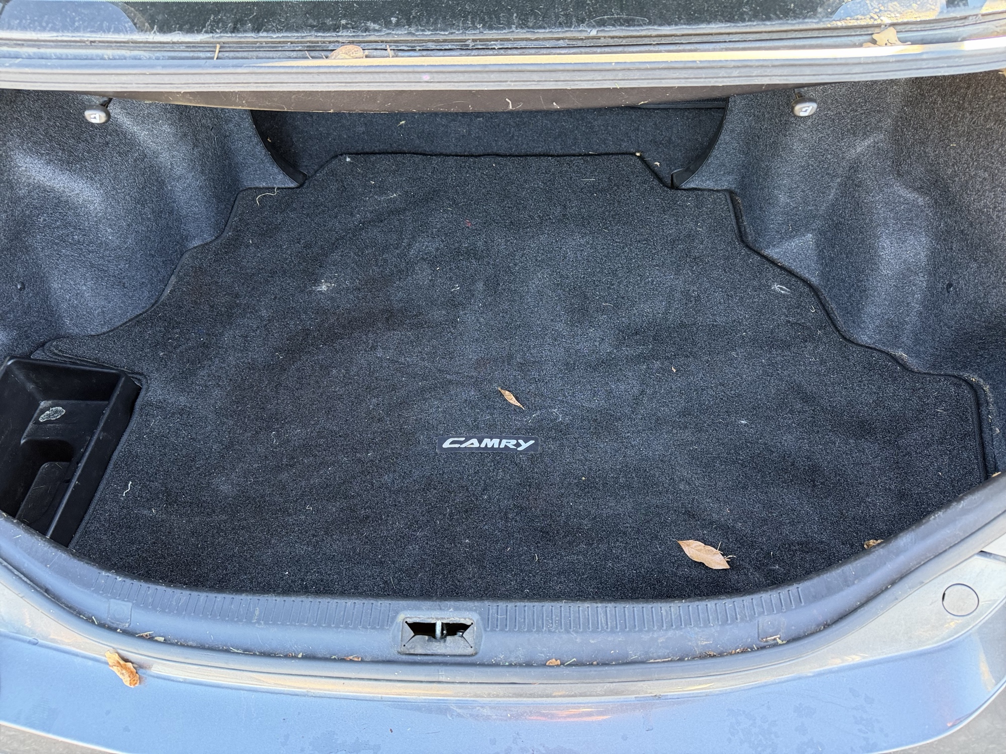 2011 toyota camry base-6-spd-at with 219492 miles for sale near Elk River, Minnesota 106639_26_trunk.jpg