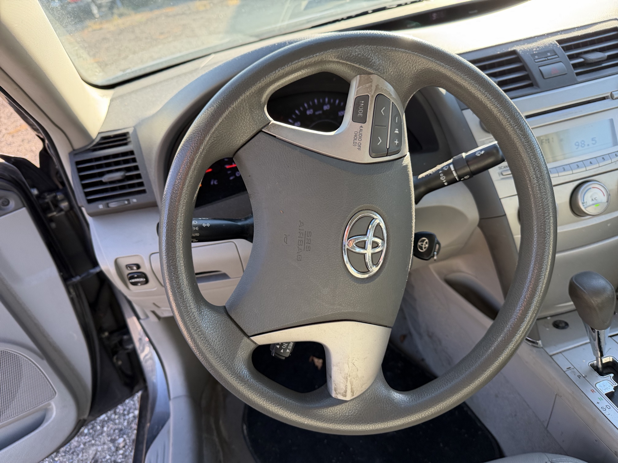 2011 toyota camry base-6-spd-at with 219492 miles for sale near Elk River, Minnesota 106639_36_steering_wheel.jpg