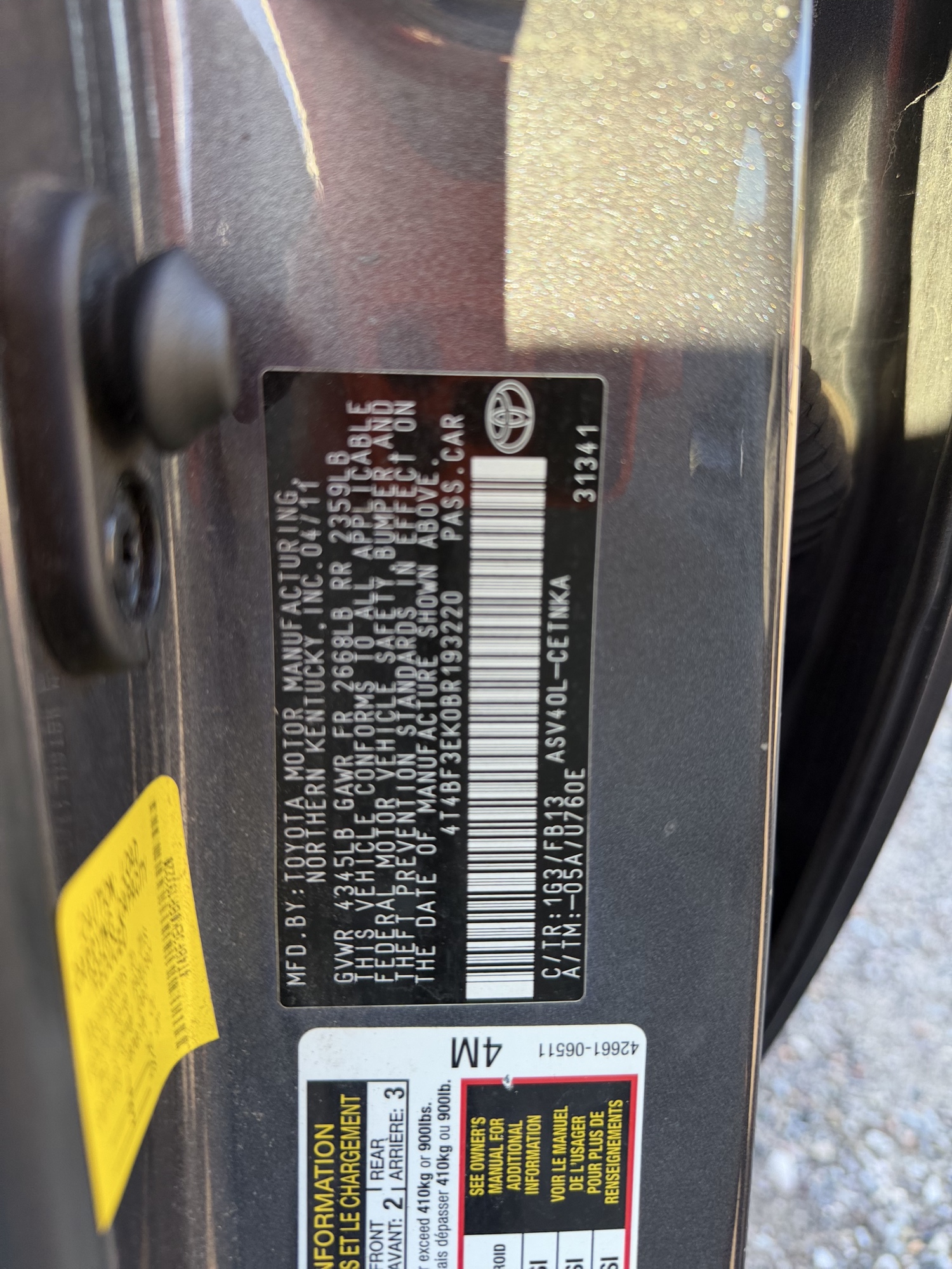 2011 toyota camry base-6-spd-at with 219492 miles for sale near Elk River, Minnesota 106639_47_door_vin_sticker.jpg