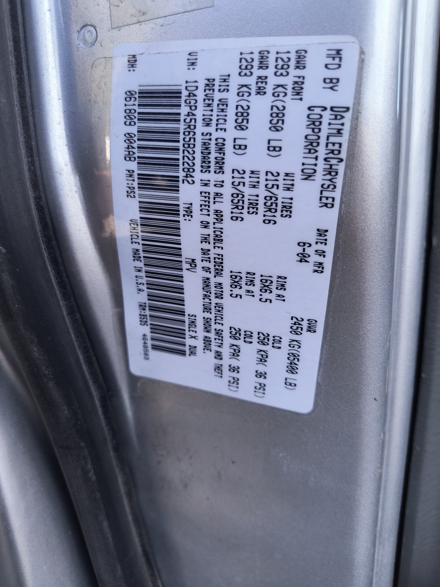 2005 dodge caravan sxt with 132608 miles for sale near Elk River, Minnesota 106640_47_door_vin_sticker.jpg