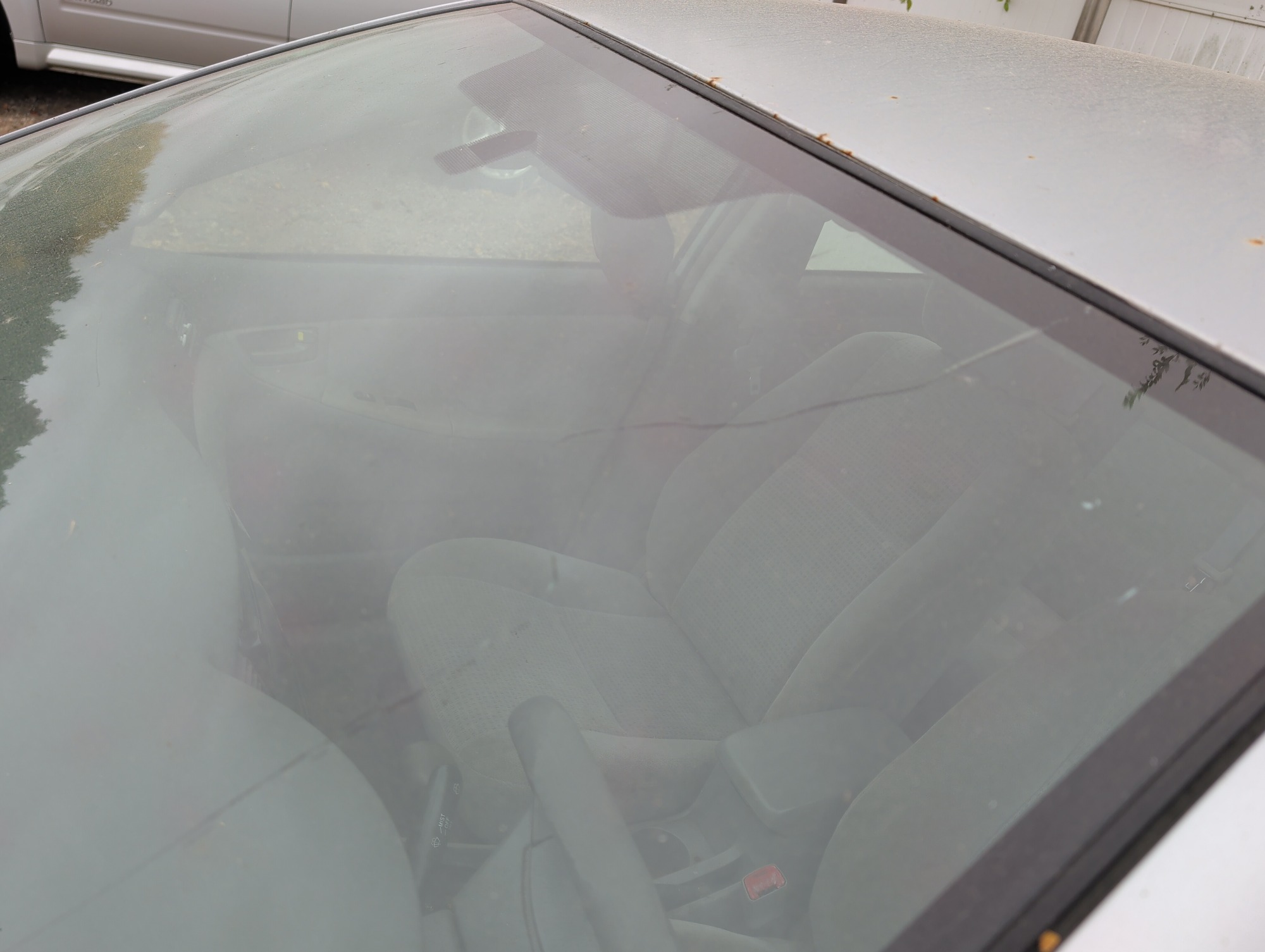 2007 toyota corolla ce with 173168 miles for sale near Elk River, Minnesota 106641_09_front_windshield.jpg