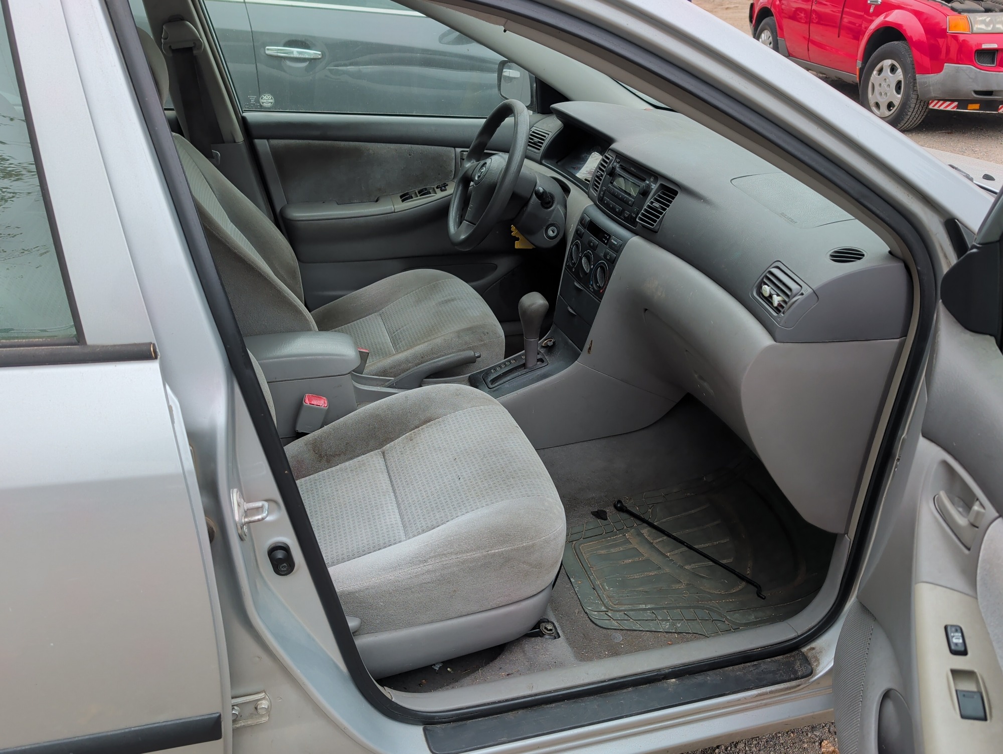 2007 toyota corolla ce with 173168 miles for sale near Elk River, Minnesota 106641_31_passenger_seat.jpg