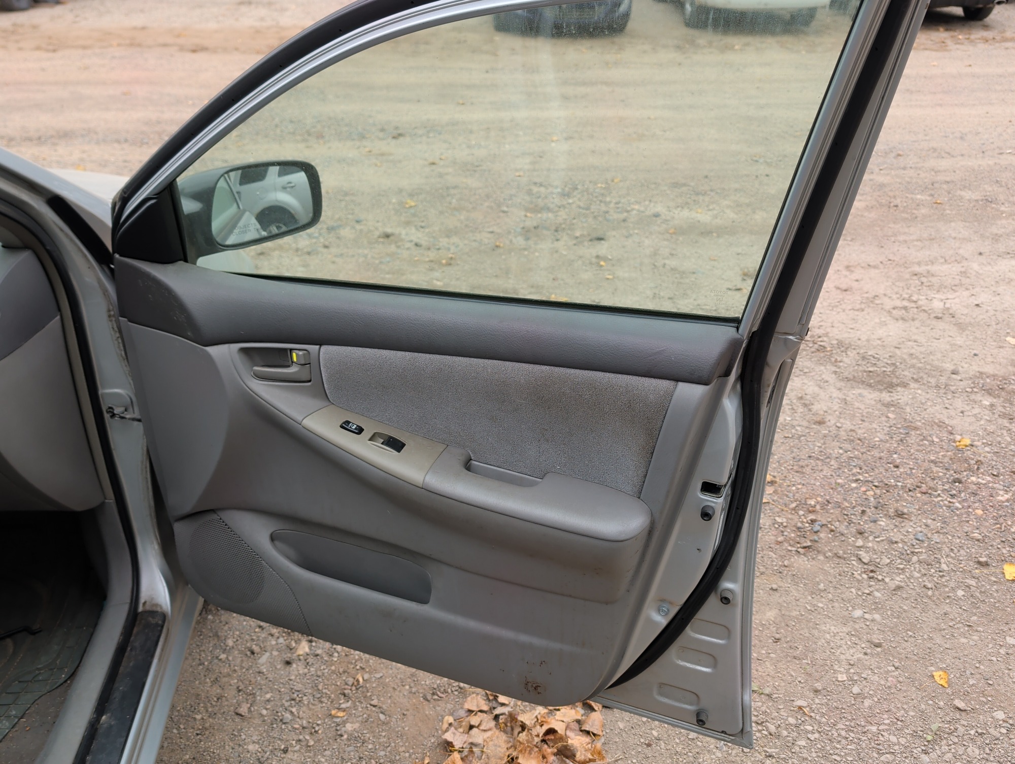 2007 toyota corolla ce with 173168 miles for sale near Elk River, Minnesota 106641_32_passenger_door_panel.jpg