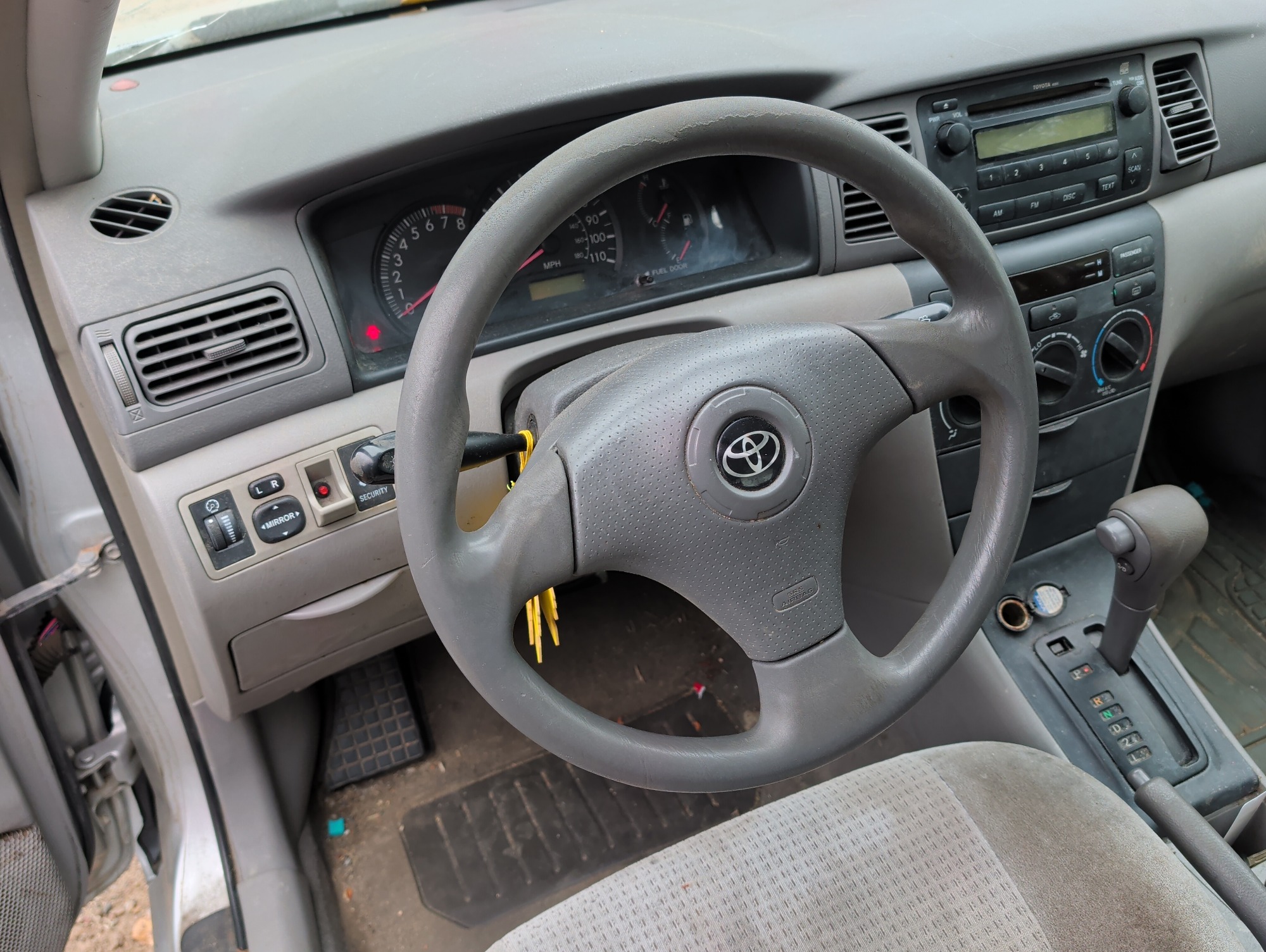 2007 toyota corolla ce with 173168 miles for sale near Elk River, Minnesota 106641_36_steering_wheel.jpg