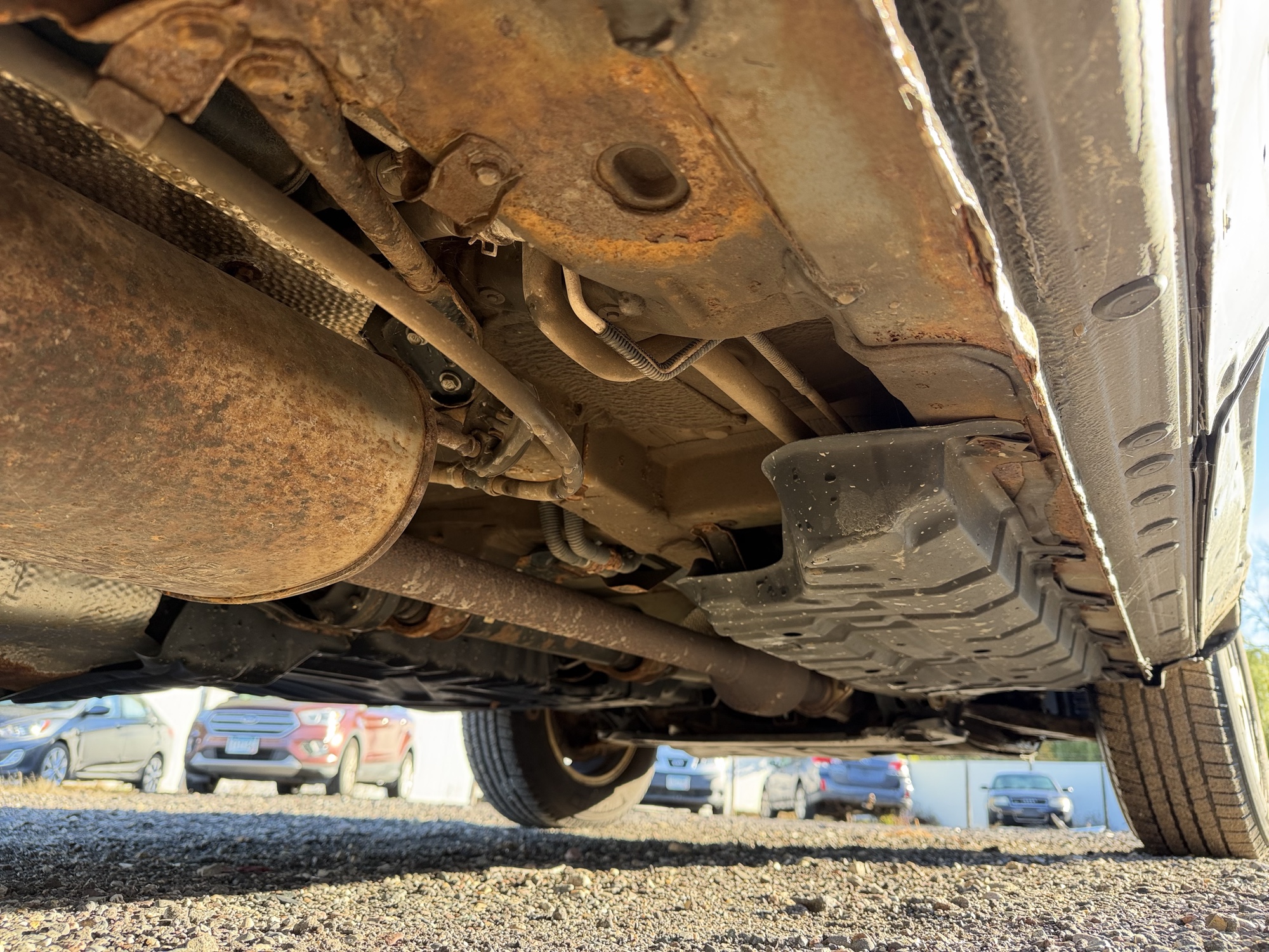 2010 toyota highlander base-4wd with 203970 miles for sale near Elk River, Minnesota 106642_20_undercar_rear_pass.jpg