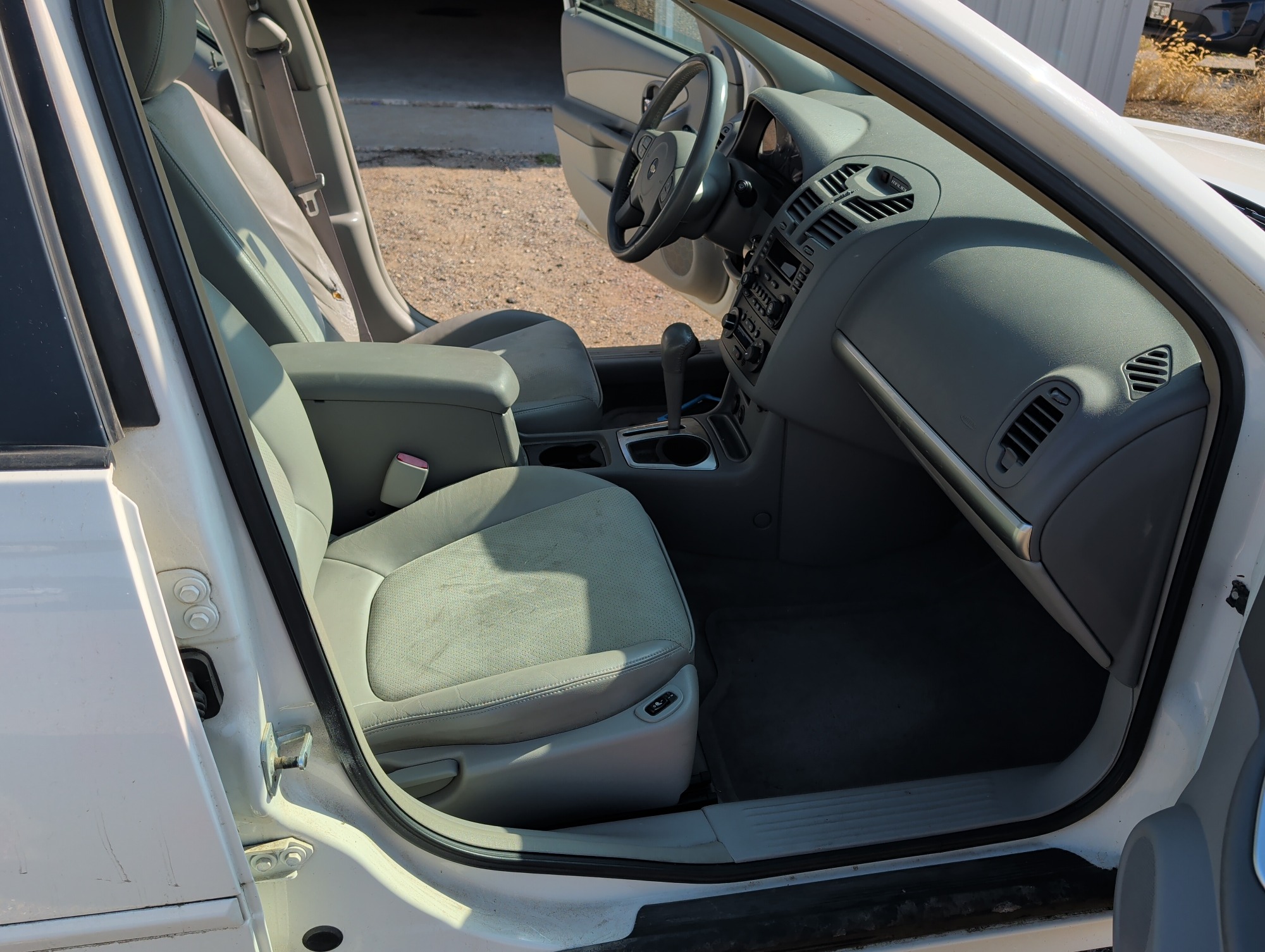 2004 chevrolet malibu lt with 68012 miles for sale near Elk River, Minnesota 106645_31_passenger_seat.jpg