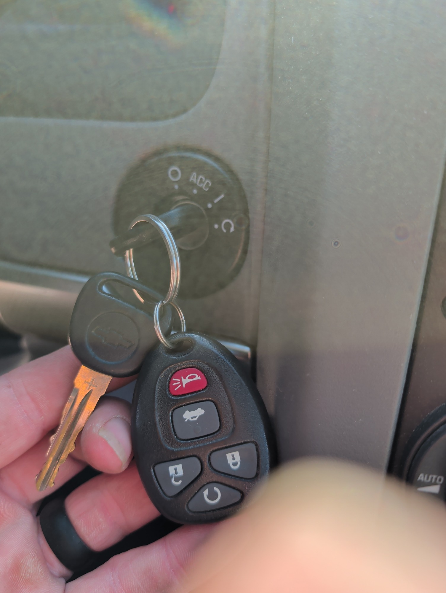 2004 chevrolet malibu lt with 68012 miles for sale near Elk River, Minnesota 106645_51_keys.jpg