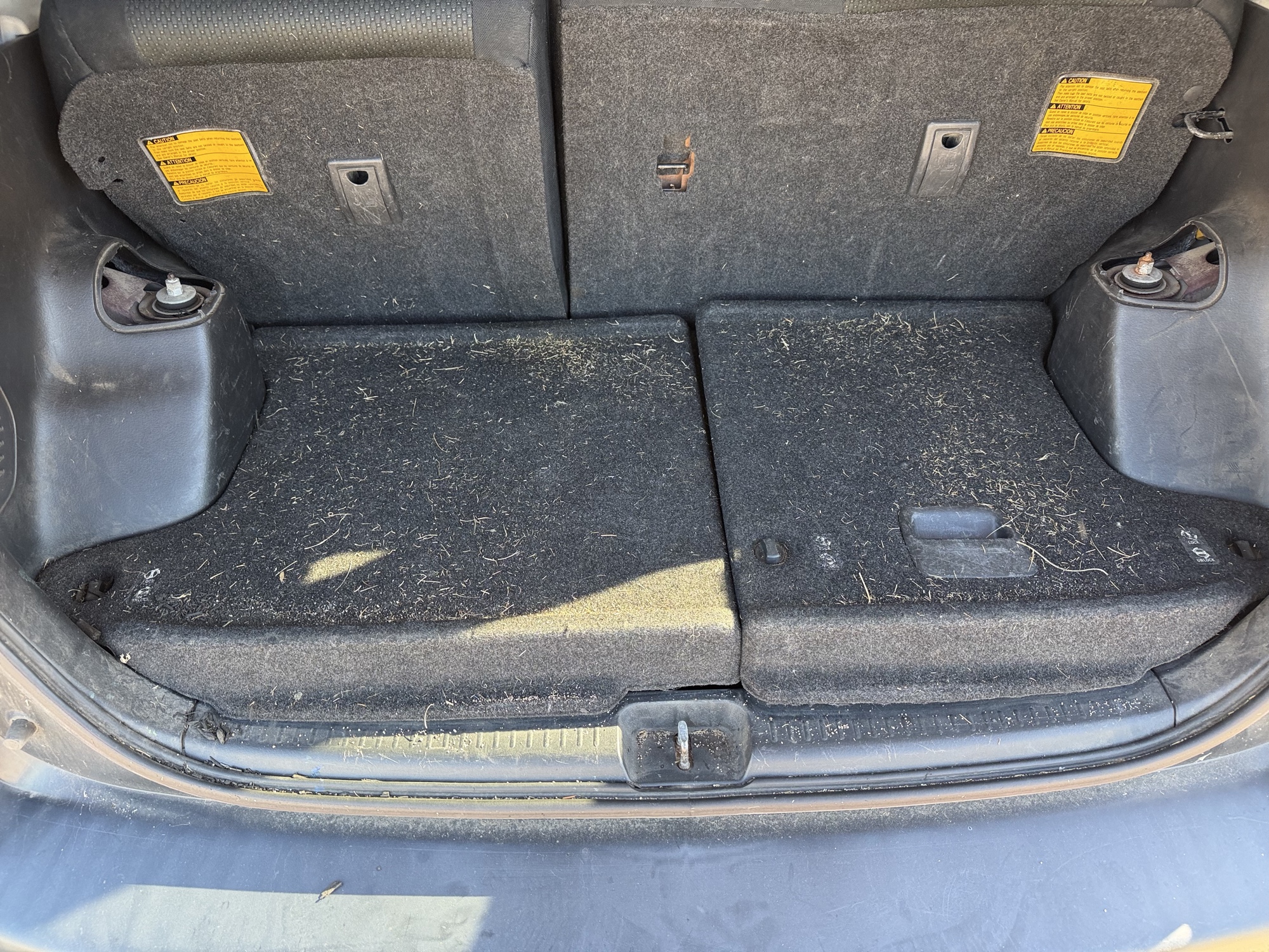 2006 scion xb wagon with 203036 miles for sale near Elk River, Minnesota 106646_26_trunk.jpg