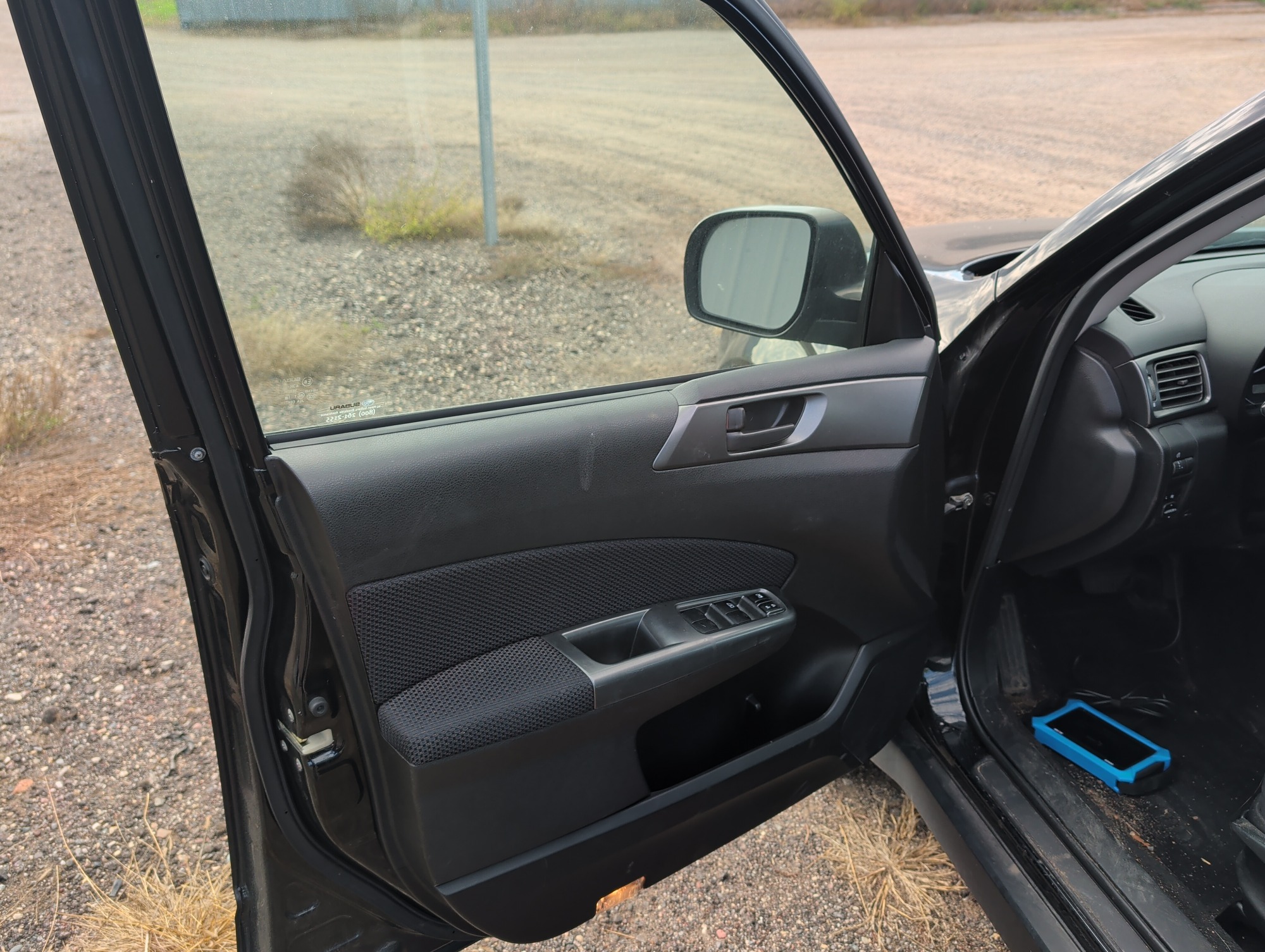 2011 subaru forester 2.5x-touring with 158569 miles for sale near Elk River, Minnesota 106647_23_driver_door_panel.jpg