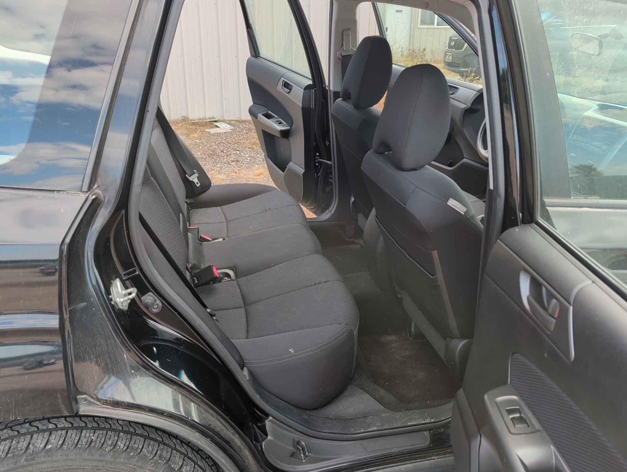 2011 subaru forester 2.5x-touring with 158569 miles for sale near Elk River, Minnesota 106647_28_pass_rear_seat.jpg