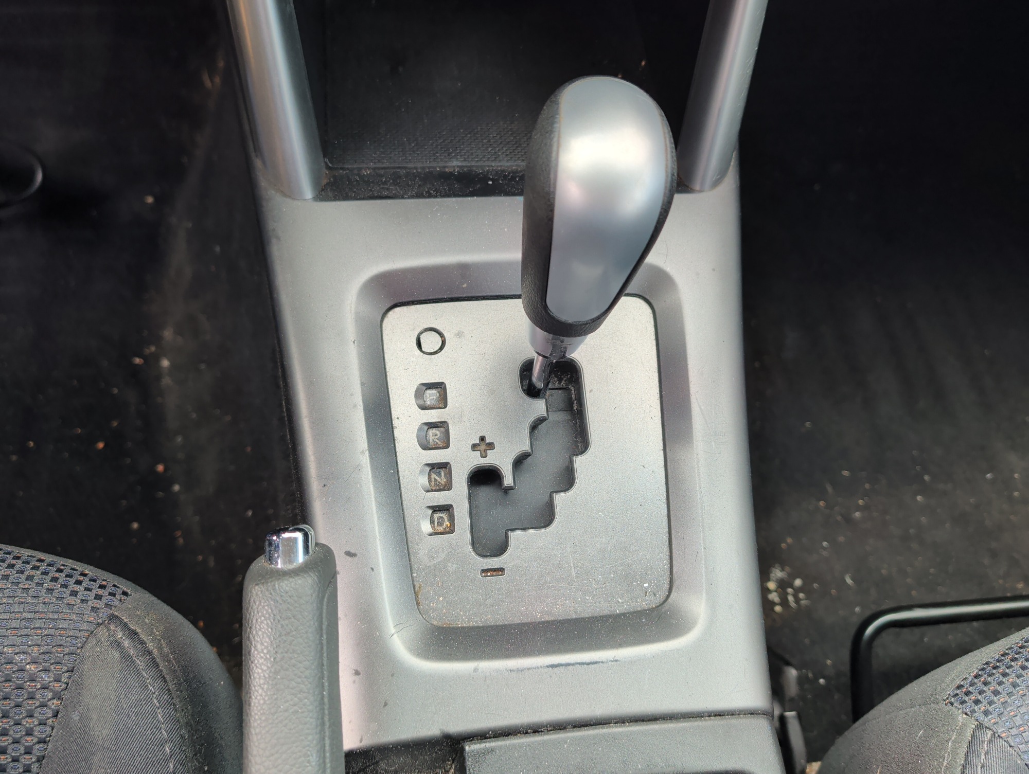 2011 subaru forester 2.5x-touring with 158569 miles for sale near Elk River, Minnesota 106647_41_shifter.jpg
