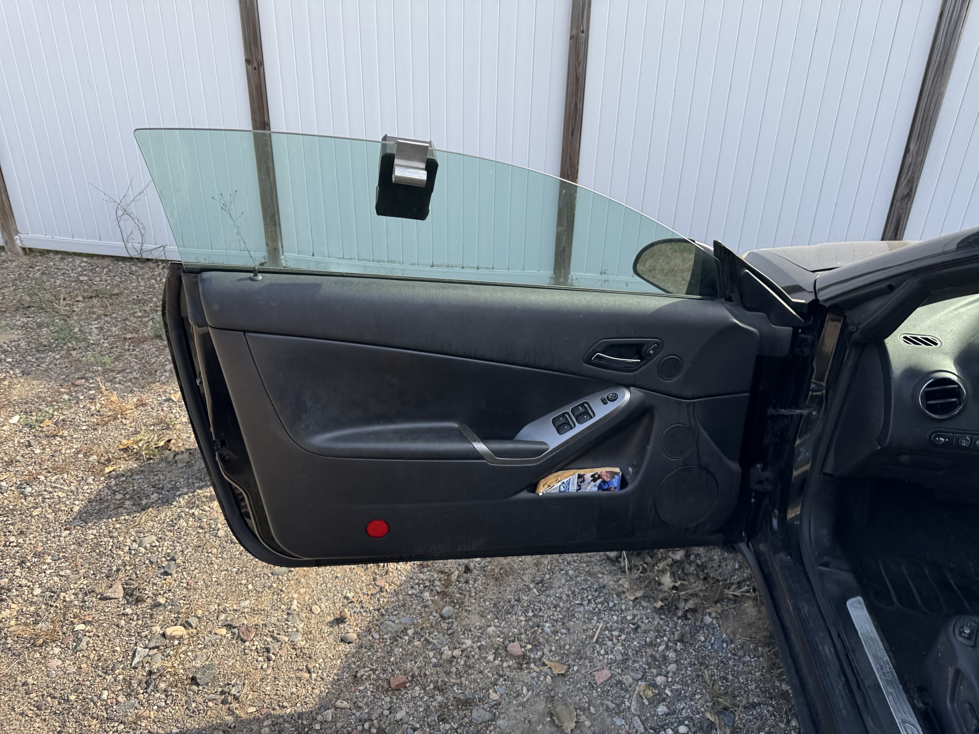 2007 pontiac g6 gt-convertible with 137159 miles for sale near Elk River, Minnesota 106649_23_driver_door_panel.jpg