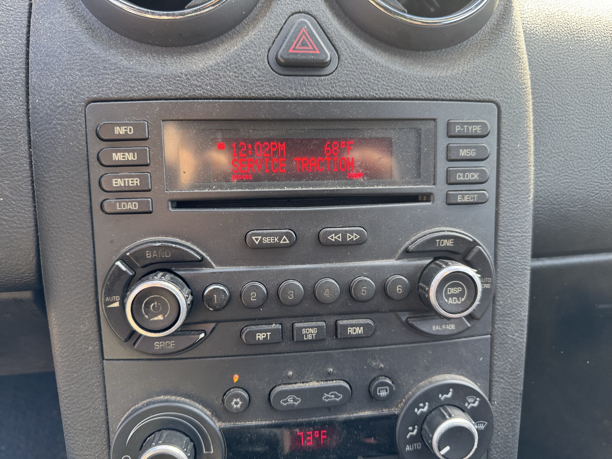 2007 pontiac g6 gt-convertible with 137159 miles for sale near Elk River, Minnesota 106649_39_radio_closeup.jpg