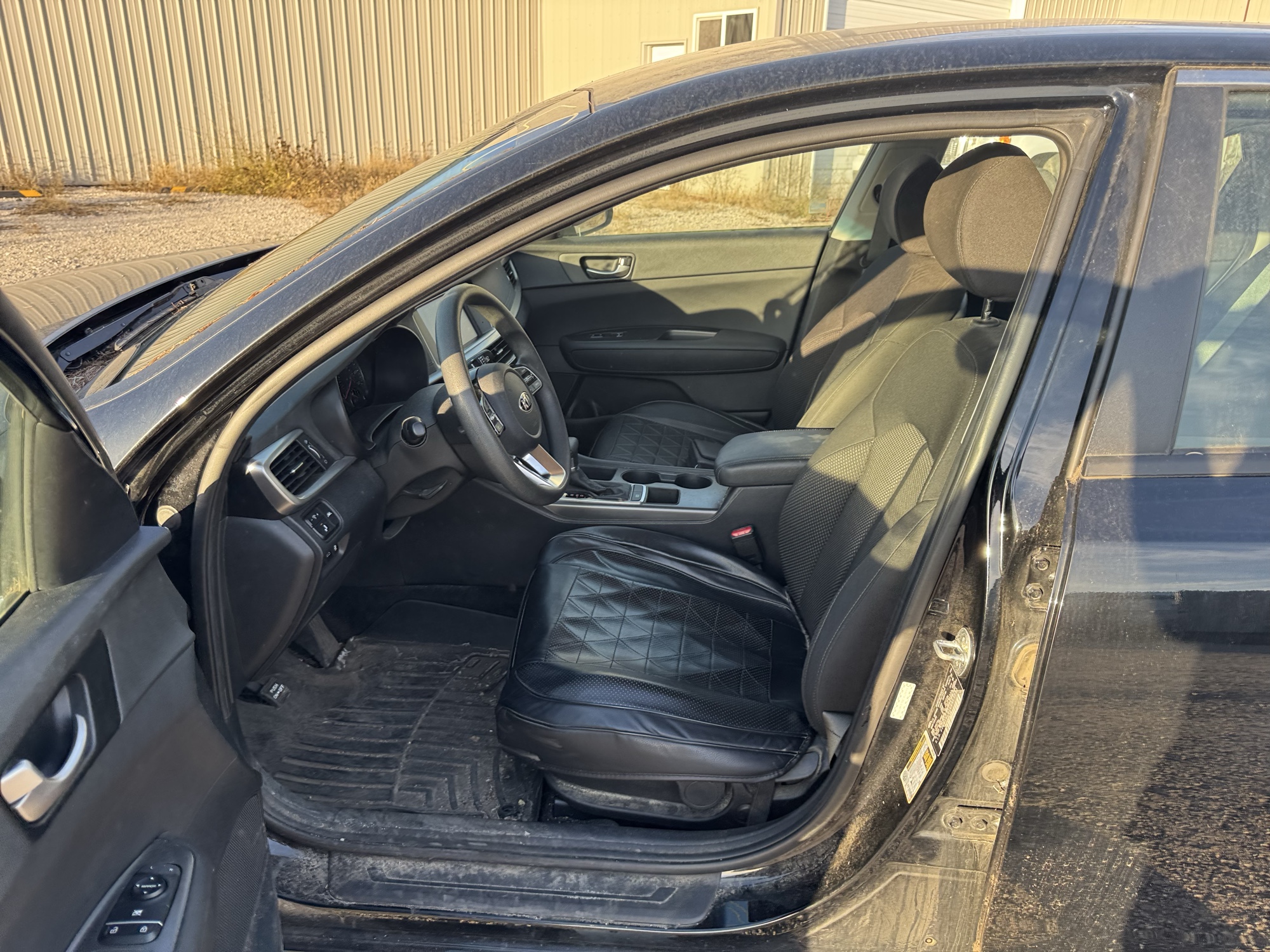 2020 kia optima lx with 79869 miles for sale near Elk River, Minnesota 106650_22_driver_seat.jpg