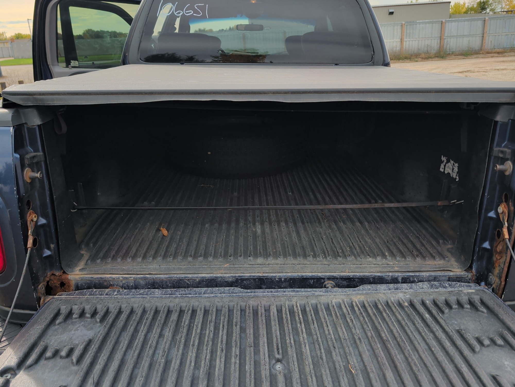 2002 ford f-150 xlt-supercrew-short-bed-4wd with 370405 miles for sale near Elk River, Minnesota 106651_26_trunk.jpg
