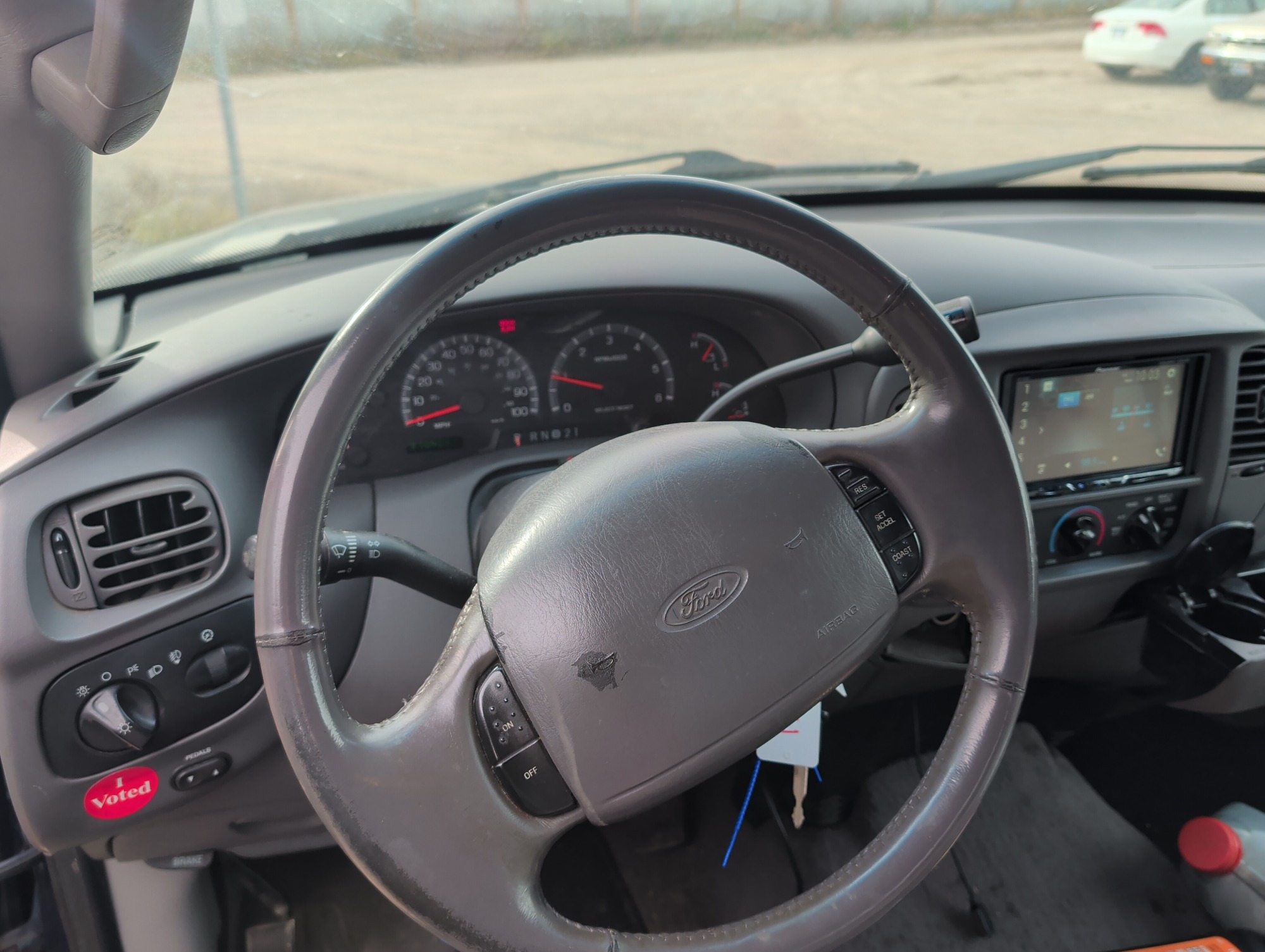 2002 ford f-150 xlt-supercrew-short-bed-4wd with 370405 miles for sale near Elk River, Minnesota 106651_36_steering_wheel.jpg