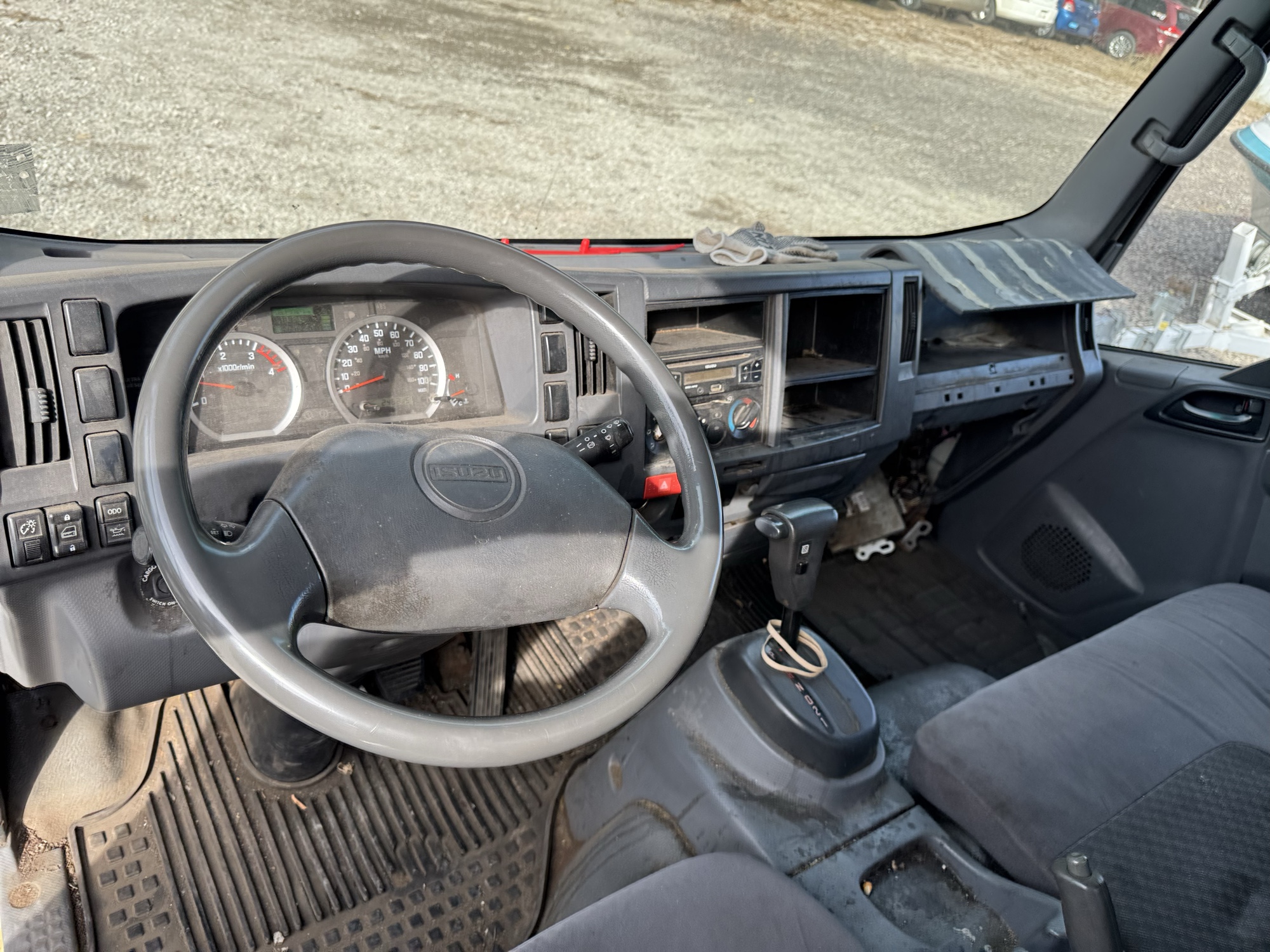 2015 isuzu nqr - with 248215 miles for sale near Elk River, Minnesota 106653_33_dash_from_driver.jpg