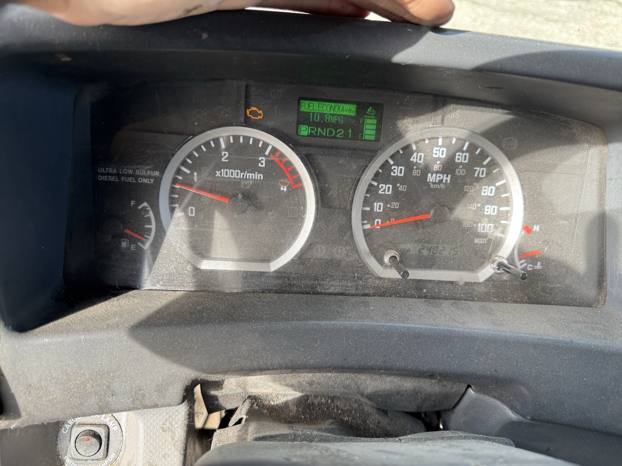 2015 isuzu nqr - with 248215 miles for sale near Elk River, Minnesota 106653_43_gauge_cluster.jpg